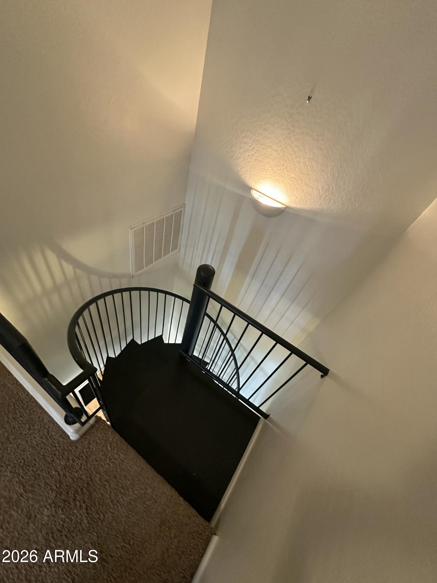 2264 E HUNTINGTON Drive