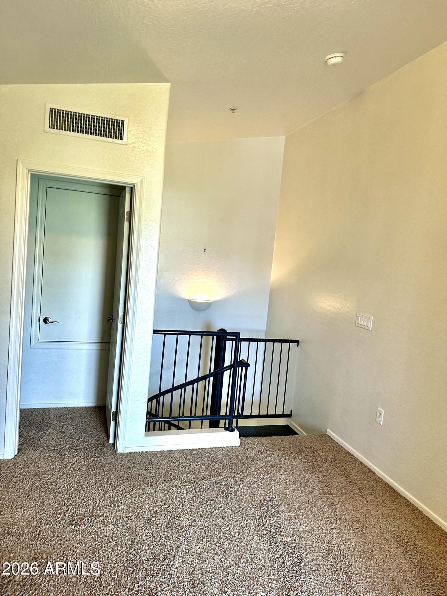 2264 E HUNTINGTON Drive