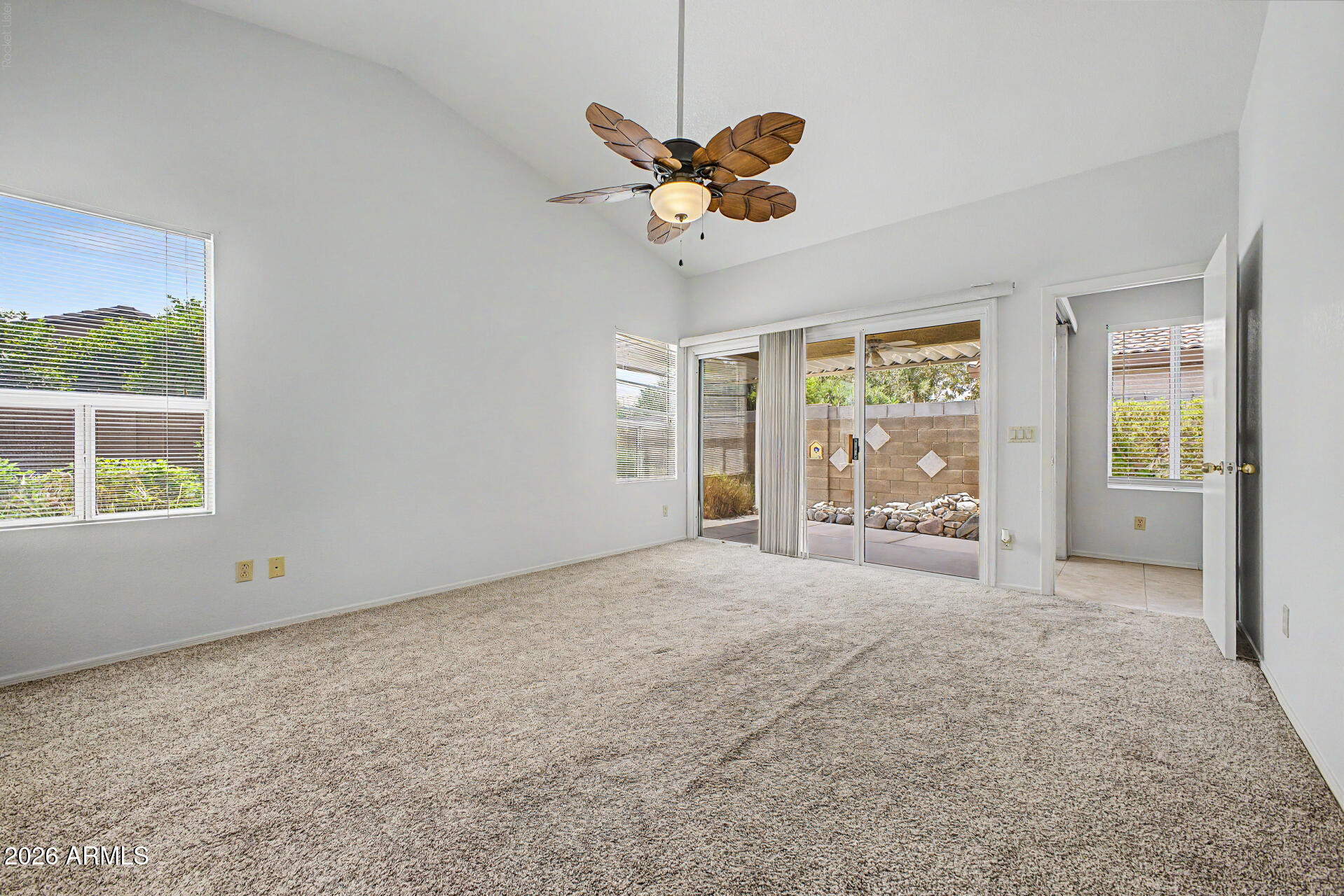 10523 W MOHAWK Lane