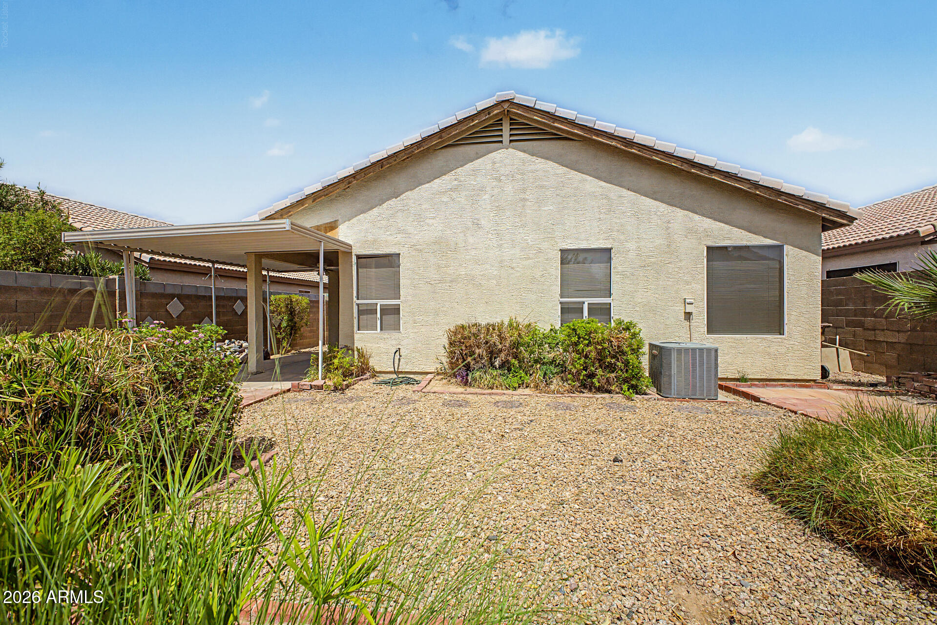 10523 W MOHAWK Lane