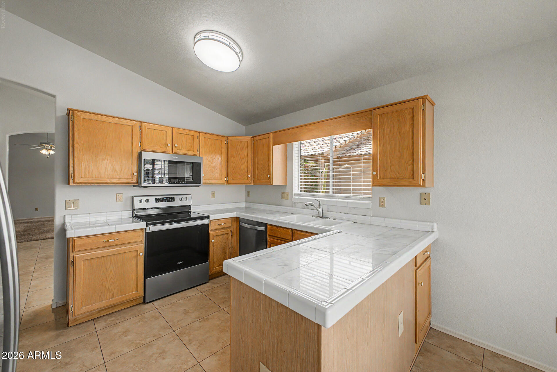10523 W MOHAWK Lane