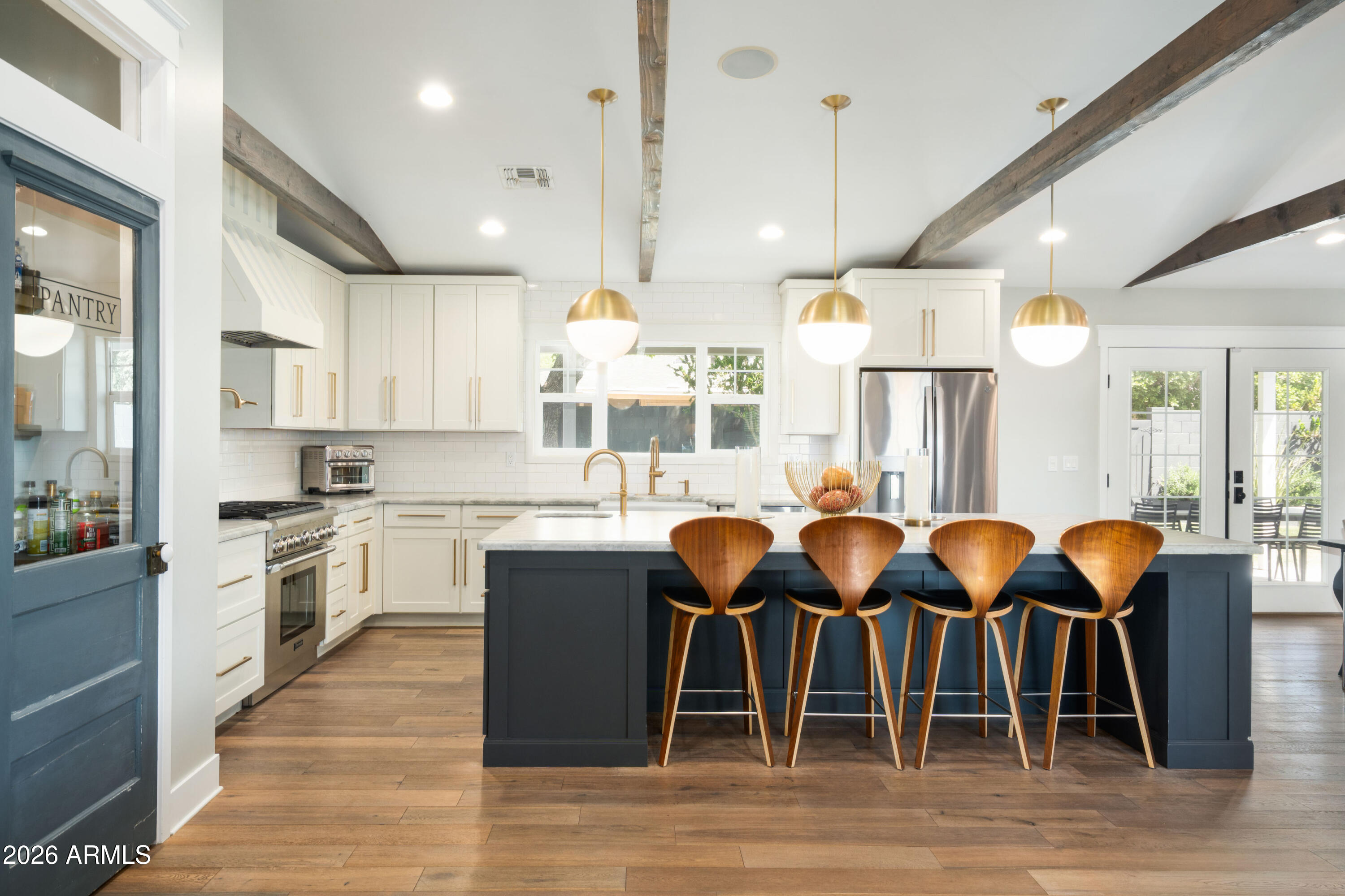 4618 E CALLE VENTURA