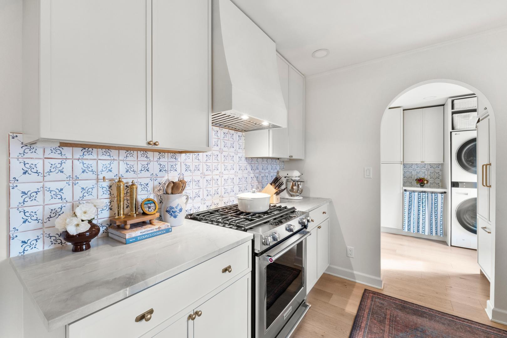 317 W Encanto Boulevard