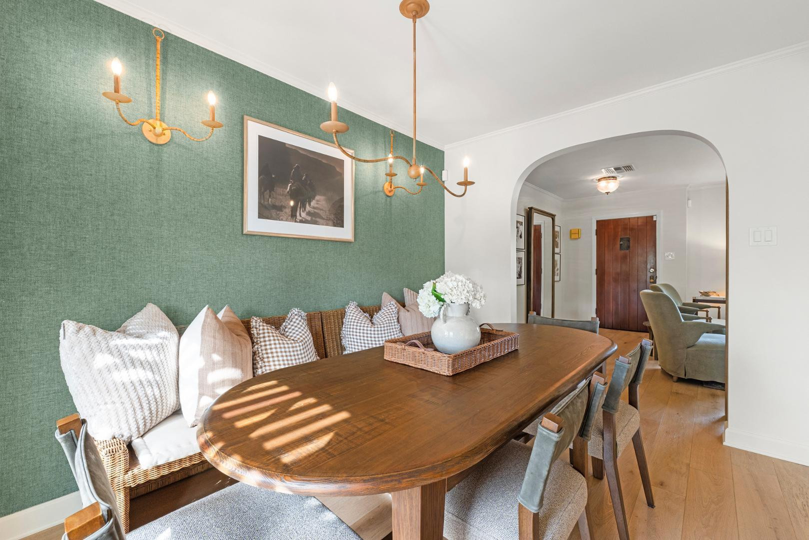 317 W Encanto Boulevard