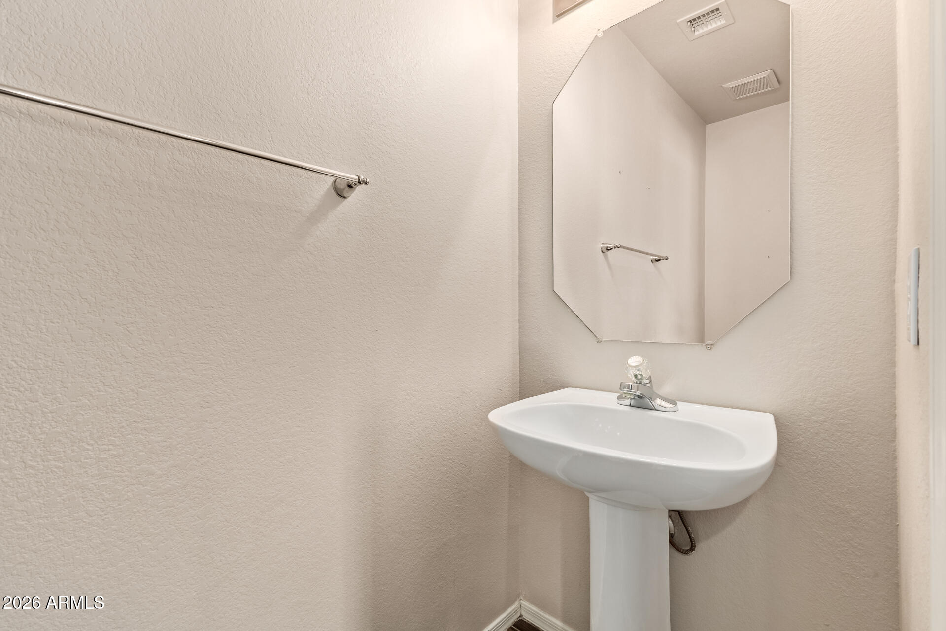 4631 E LONE CACTUS Drive