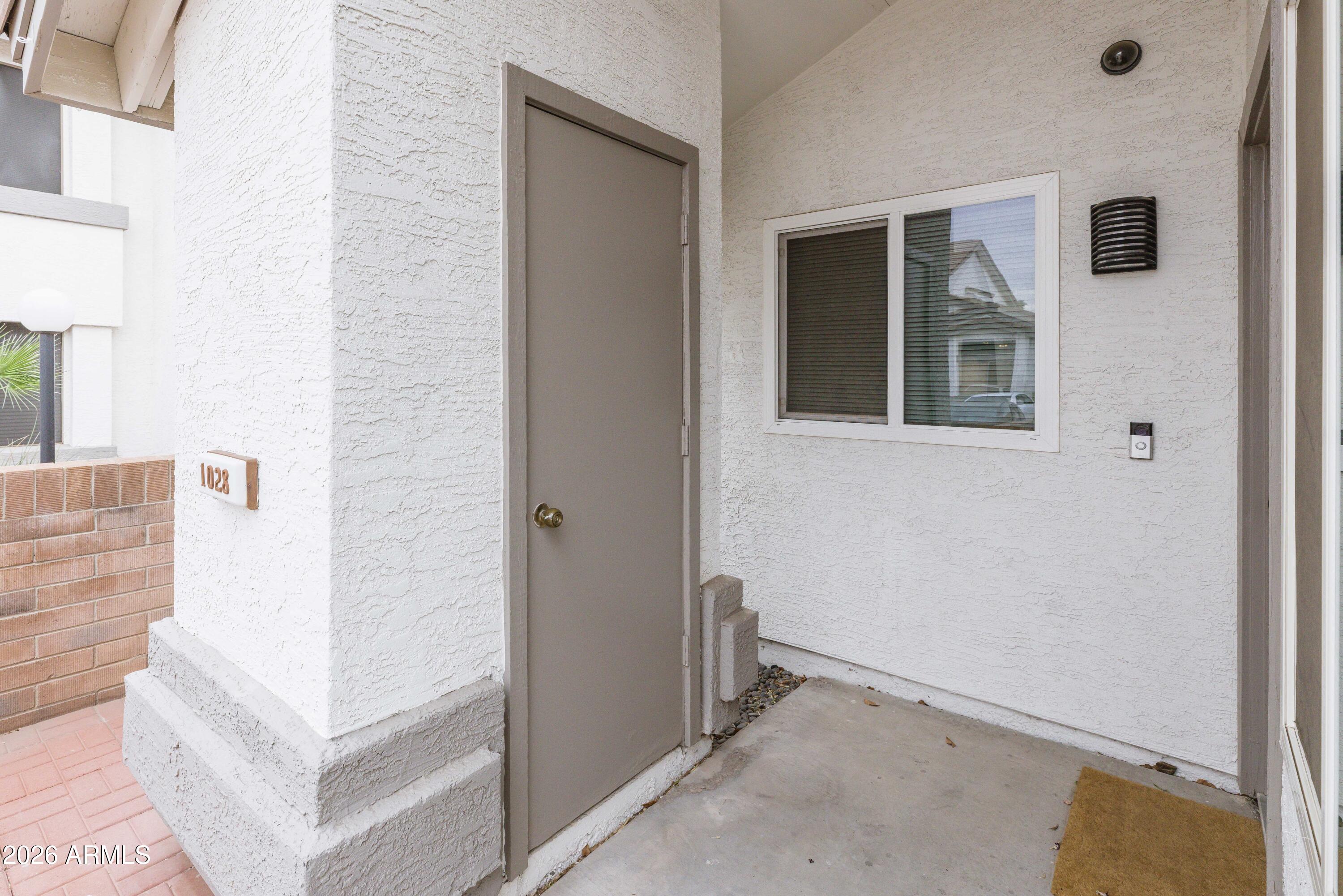 2201 N COMANCHE Drive 1028