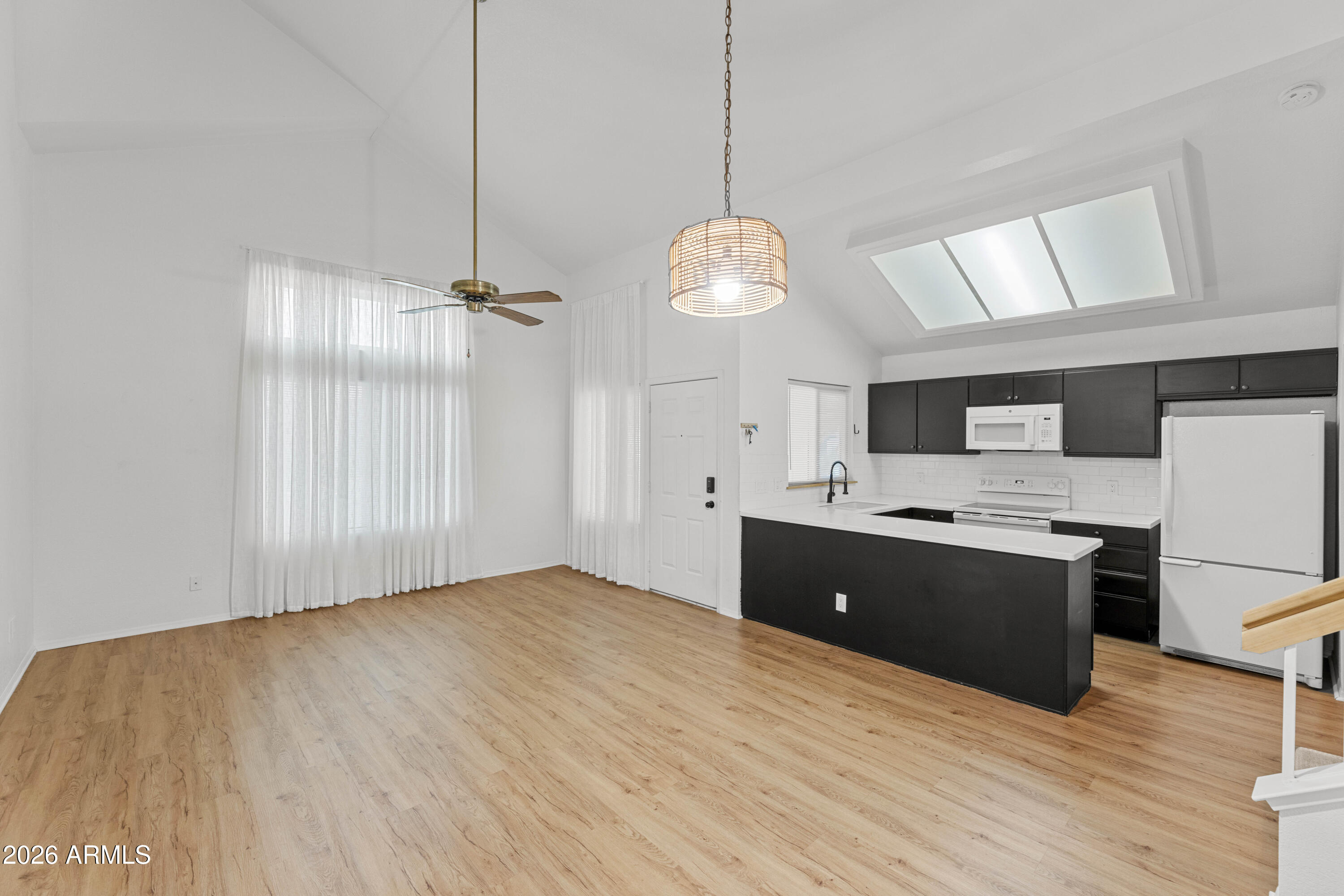 2201 N COMANCHE Drive 1028