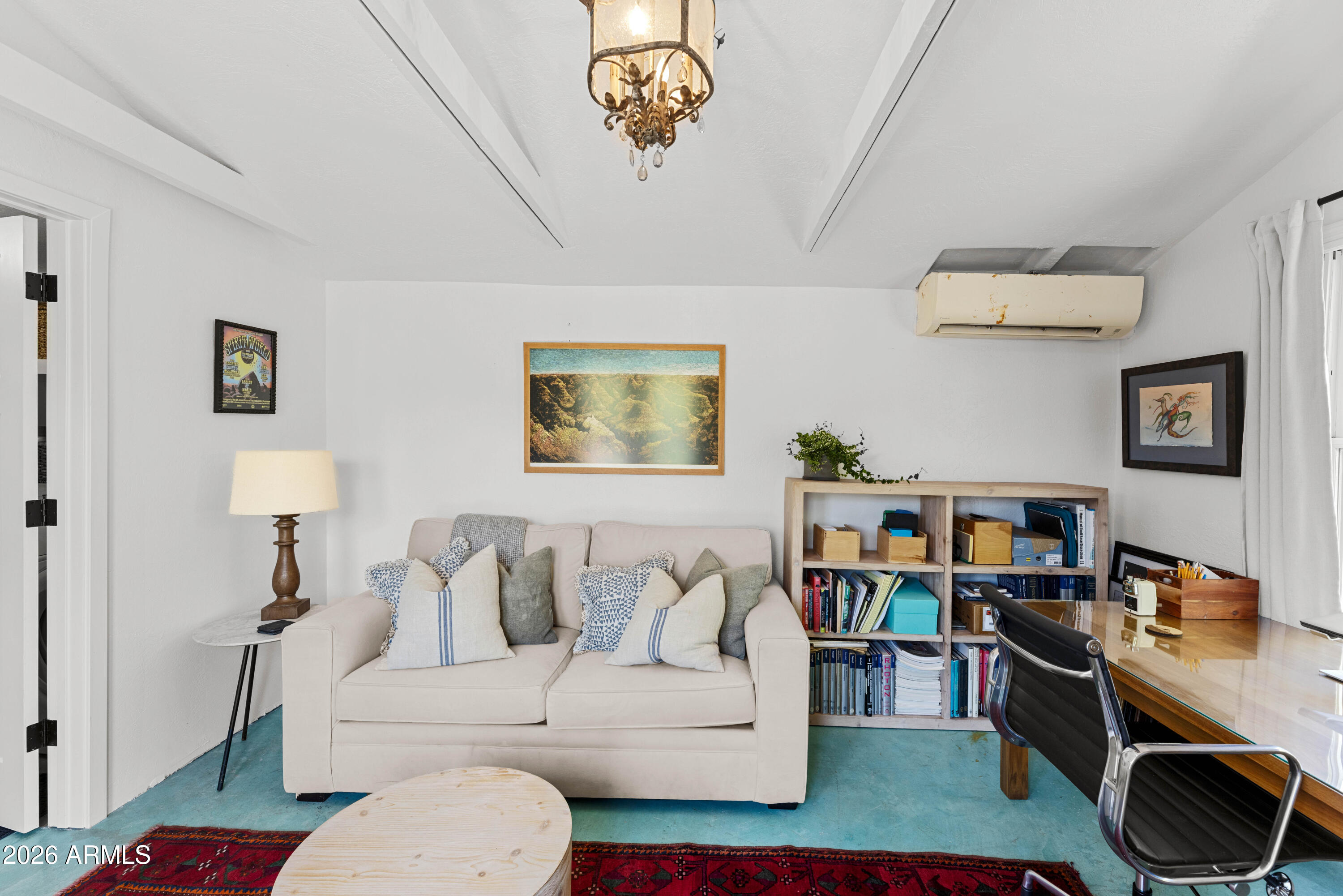 1105 W WILLETTA Street