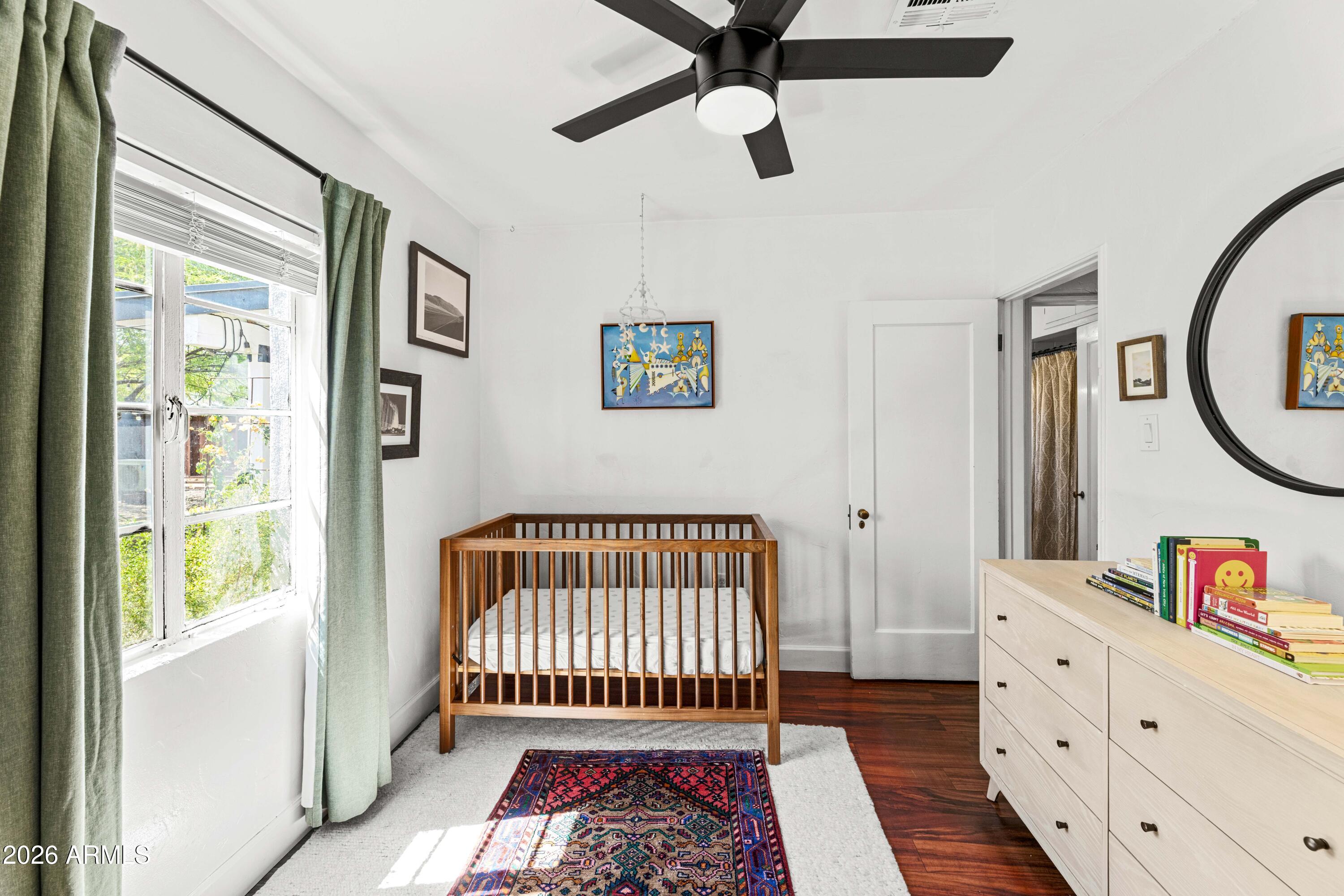 1105 W WILLETTA Street