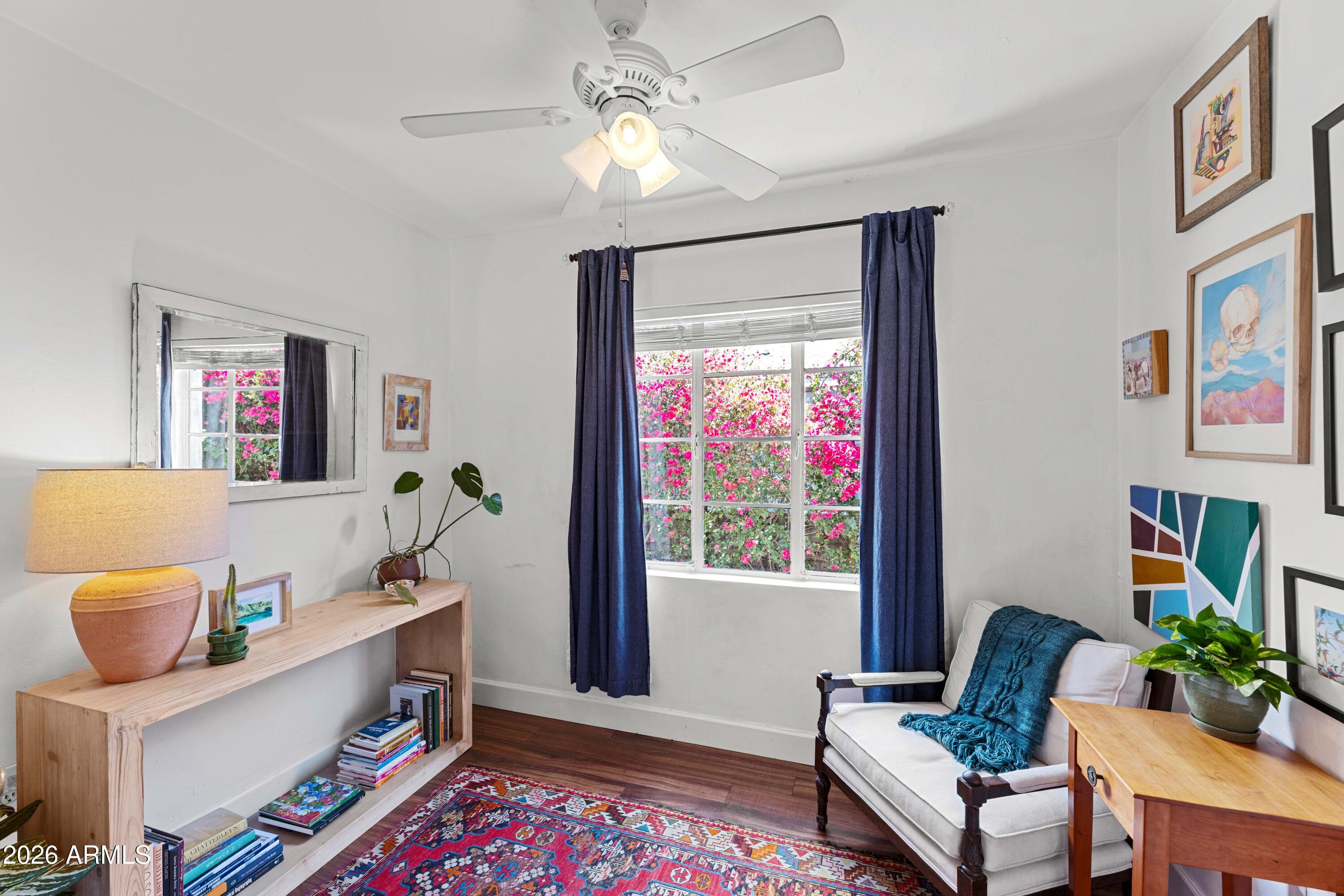 1105 W WILLETTA Street