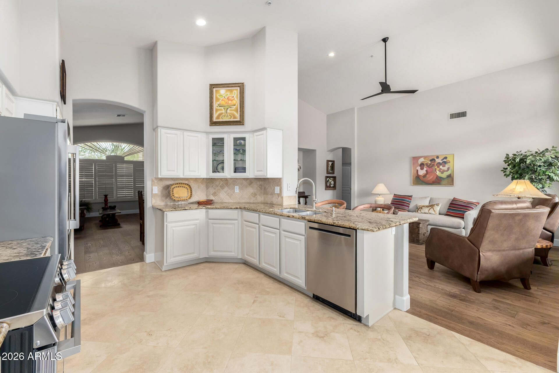 9042 E PARAISO Drive