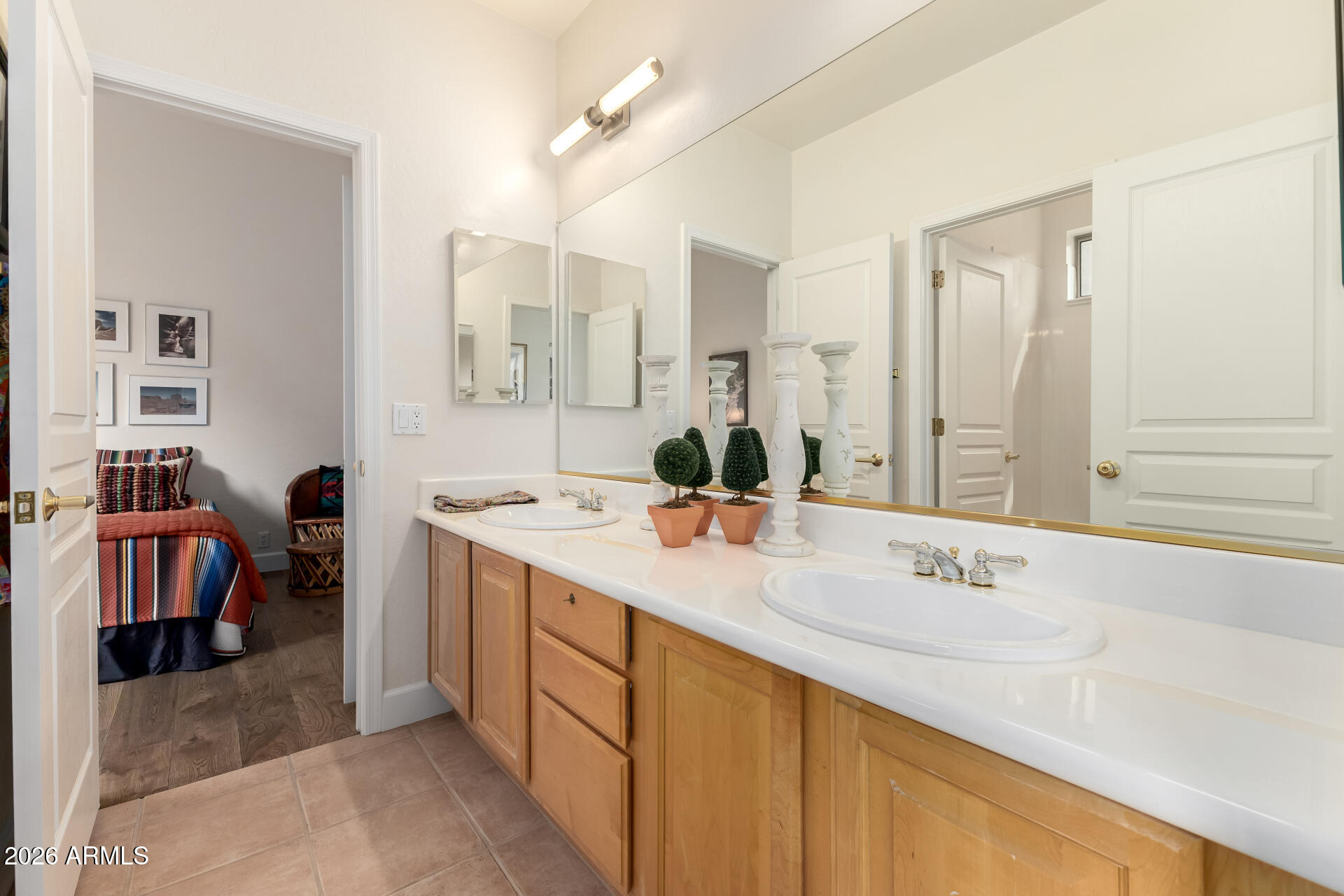 9042 E PARAISO Drive