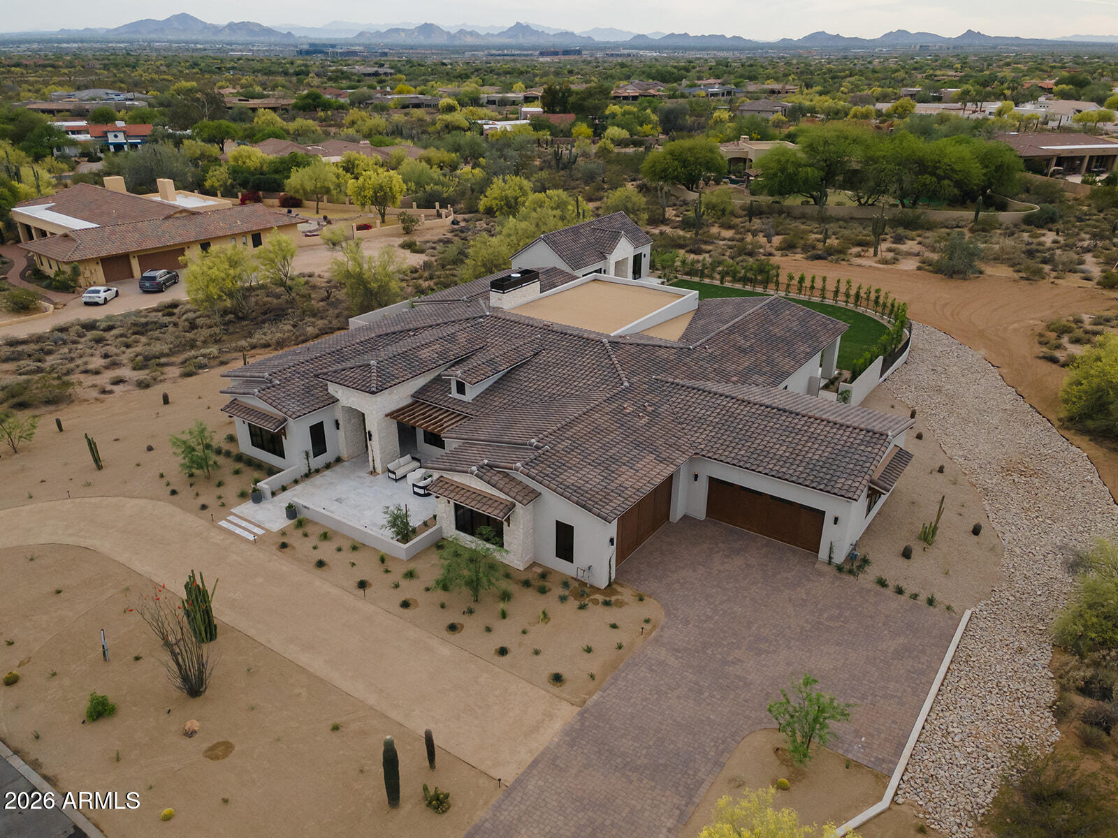 22012 N LOS CABALLOS Drive