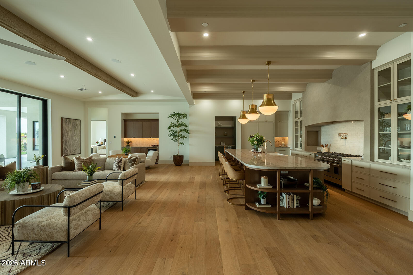 22012 N LOS CABALLOS Drive