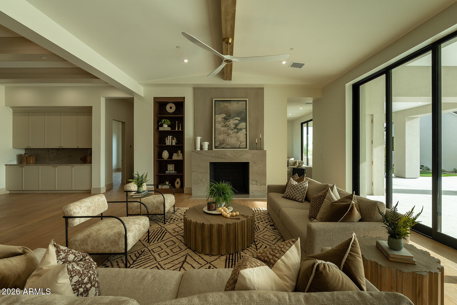 22012 N LOS CABALLOS Drive