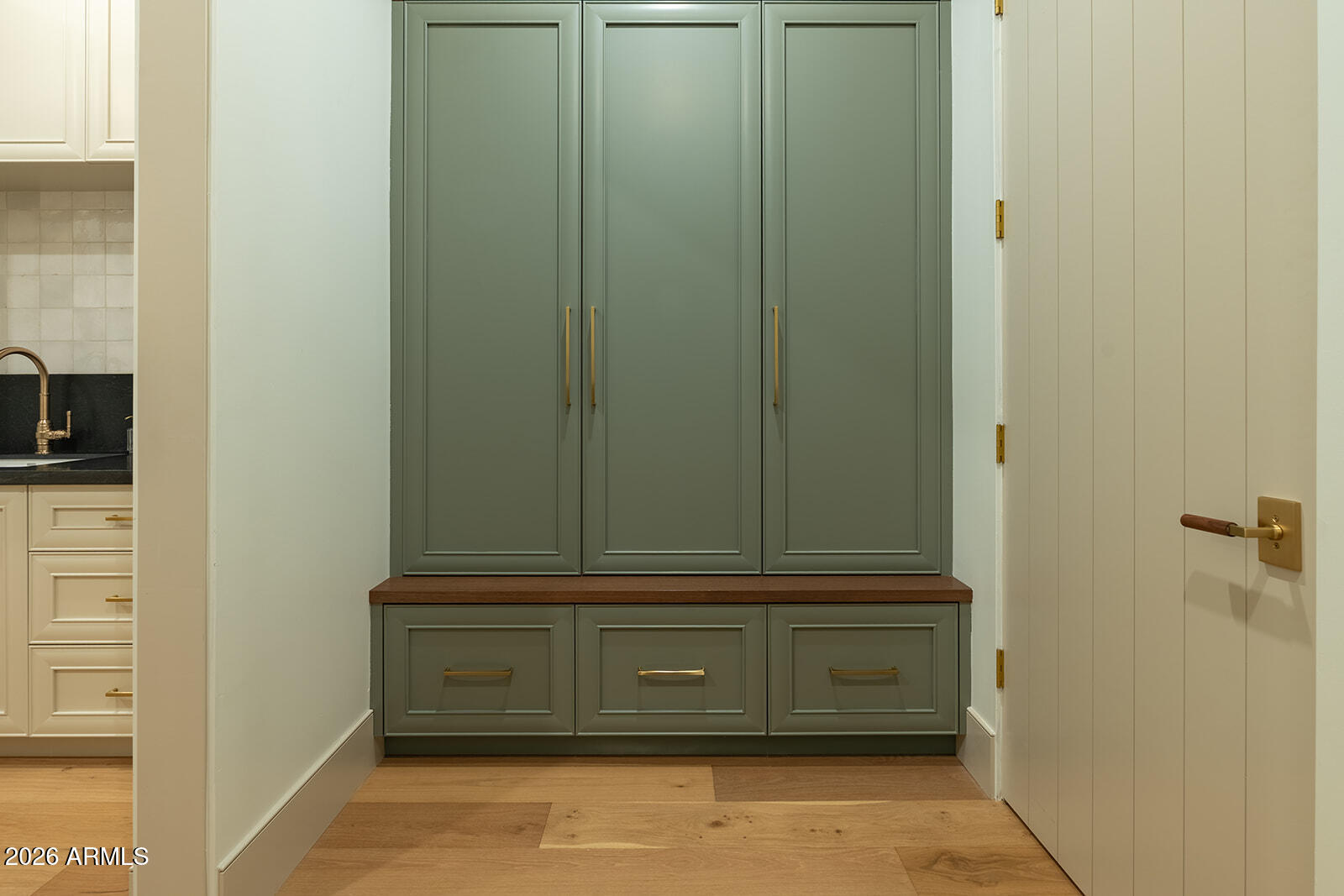 22012 N LOS CABALLOS Drive