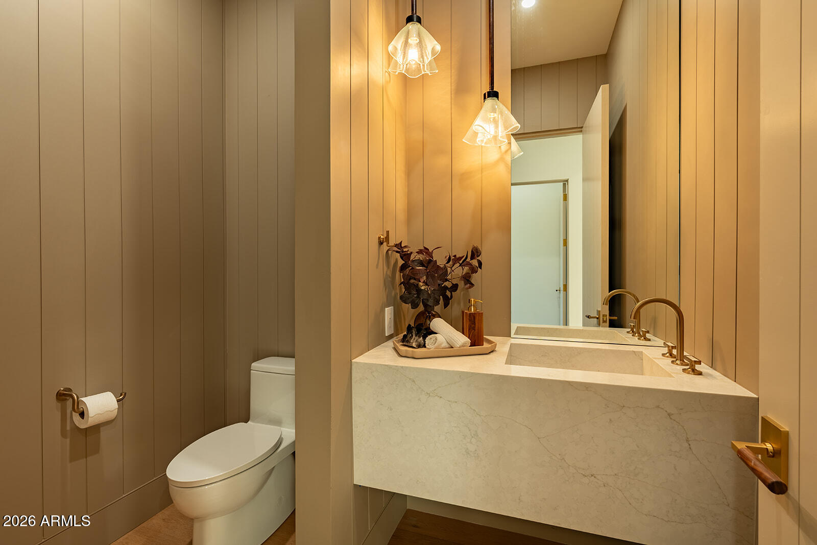 22012 N LOS CABALLOS Drive