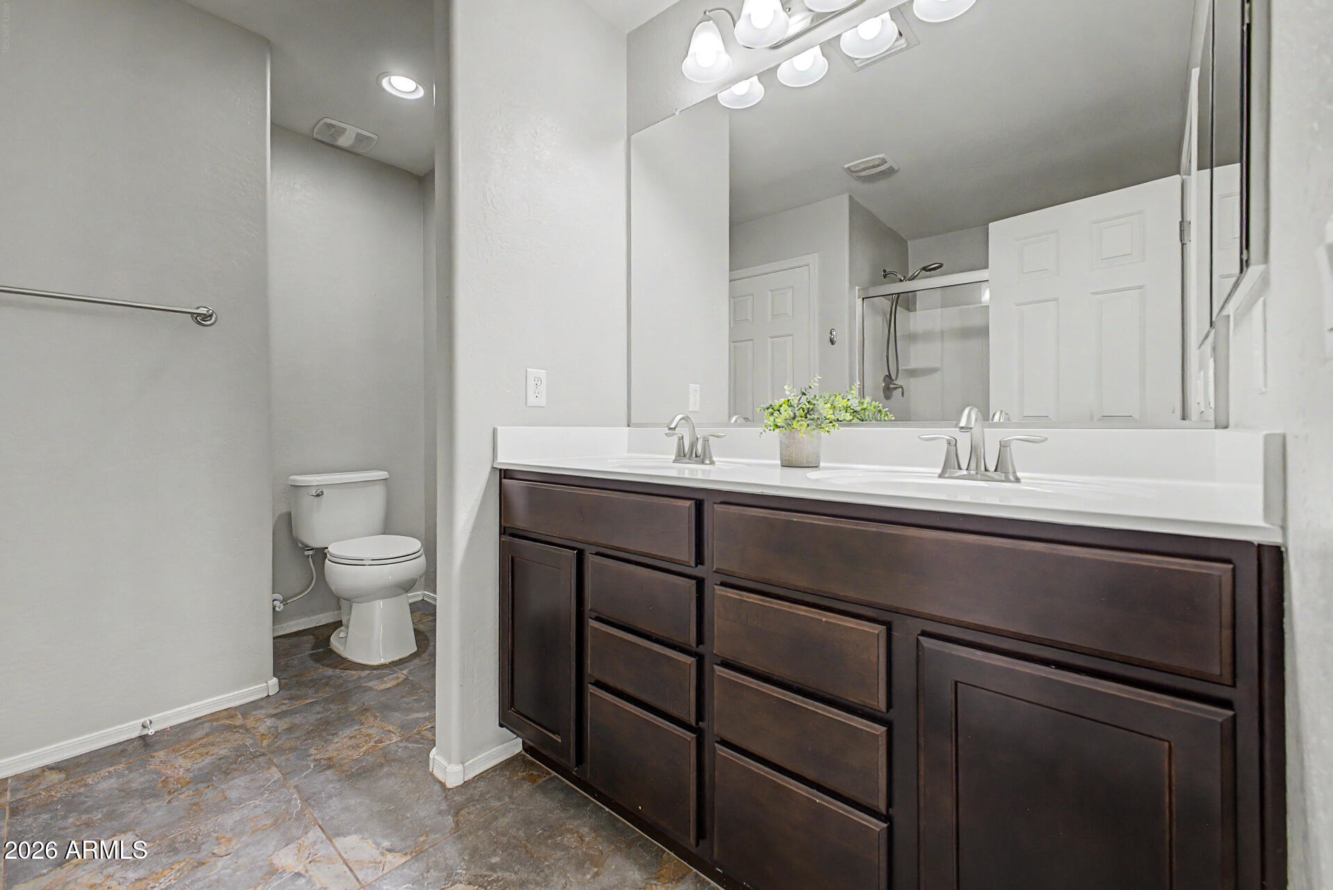 33421 N BOWLES Drive