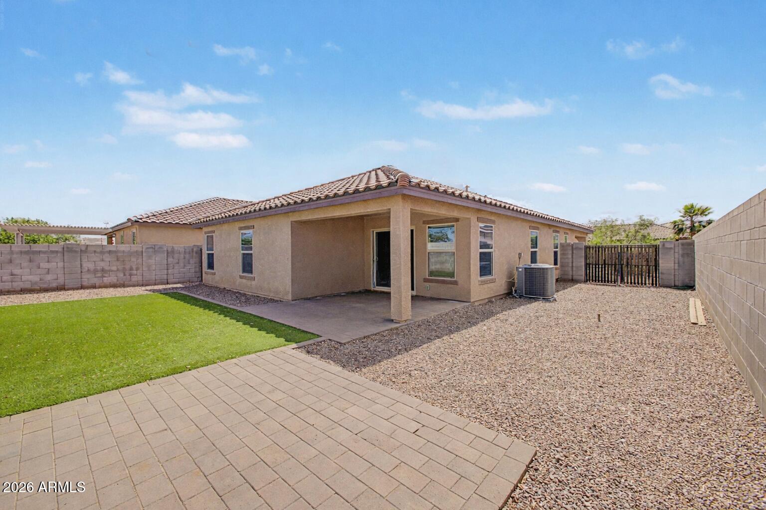 33421 N BOWLES Drive