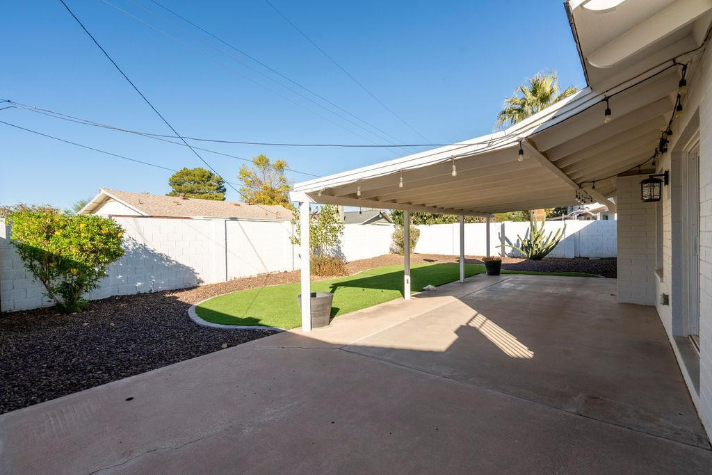 8656 E Solano Drive