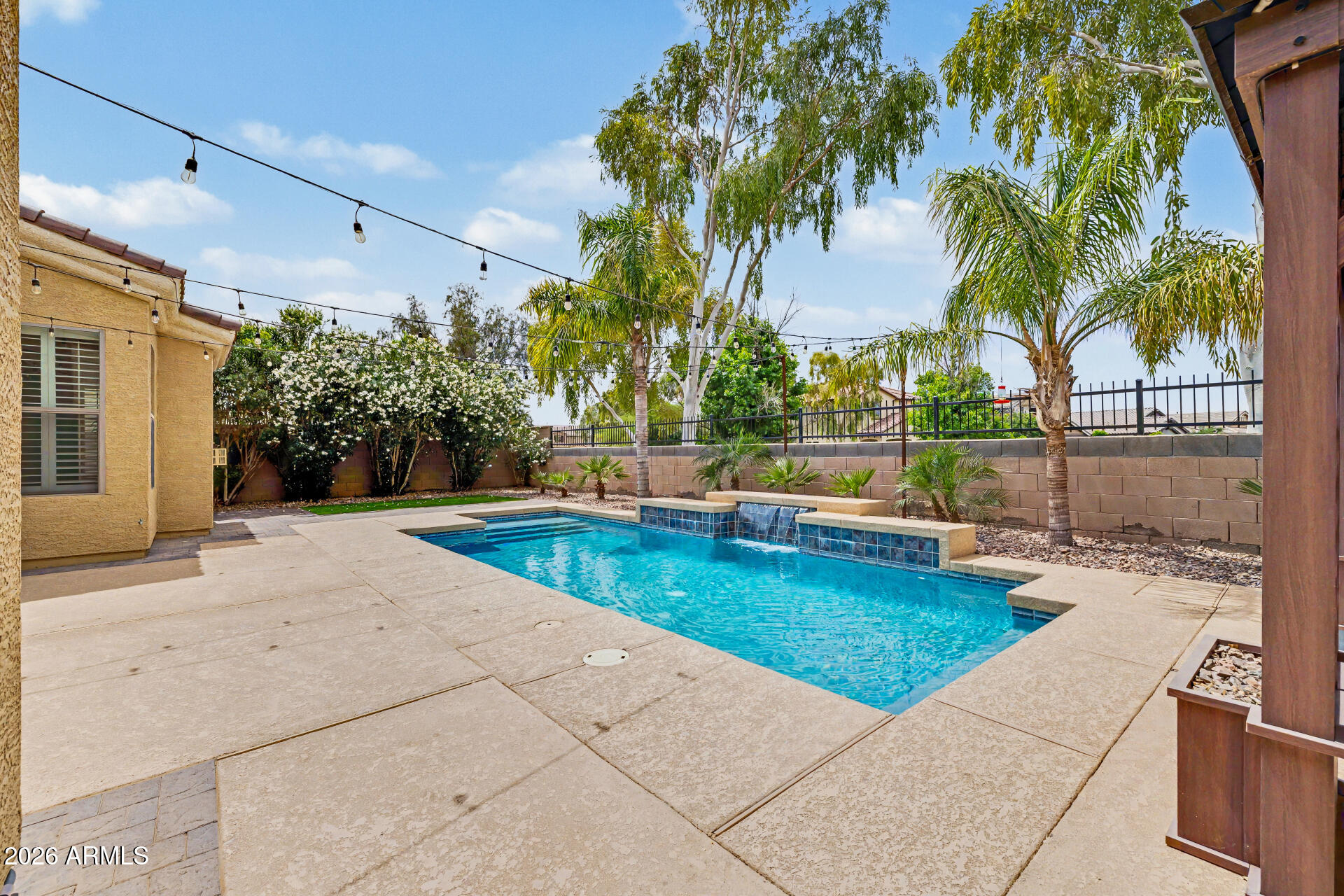 18970 N STONEGATE Road