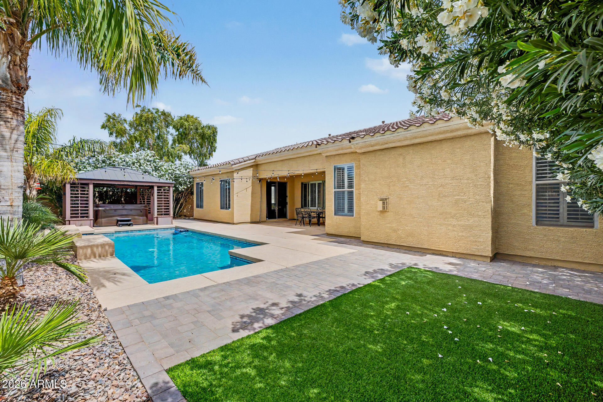 18970 N STONEGATE Road