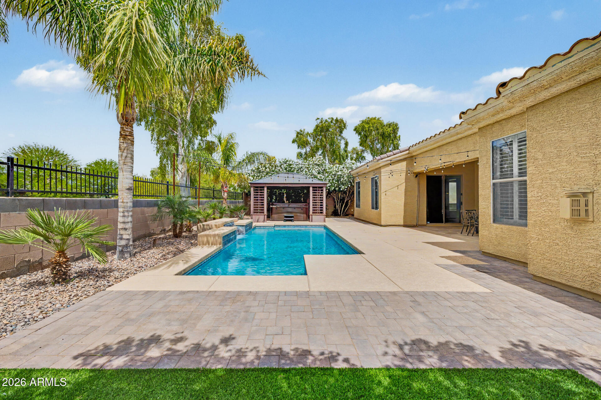 18970 N STONEGATE Road