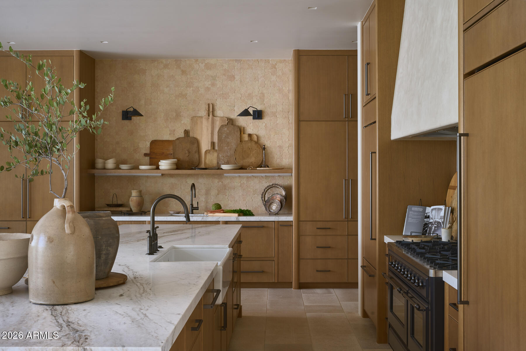 8717 N AVENIDA DEL SOL