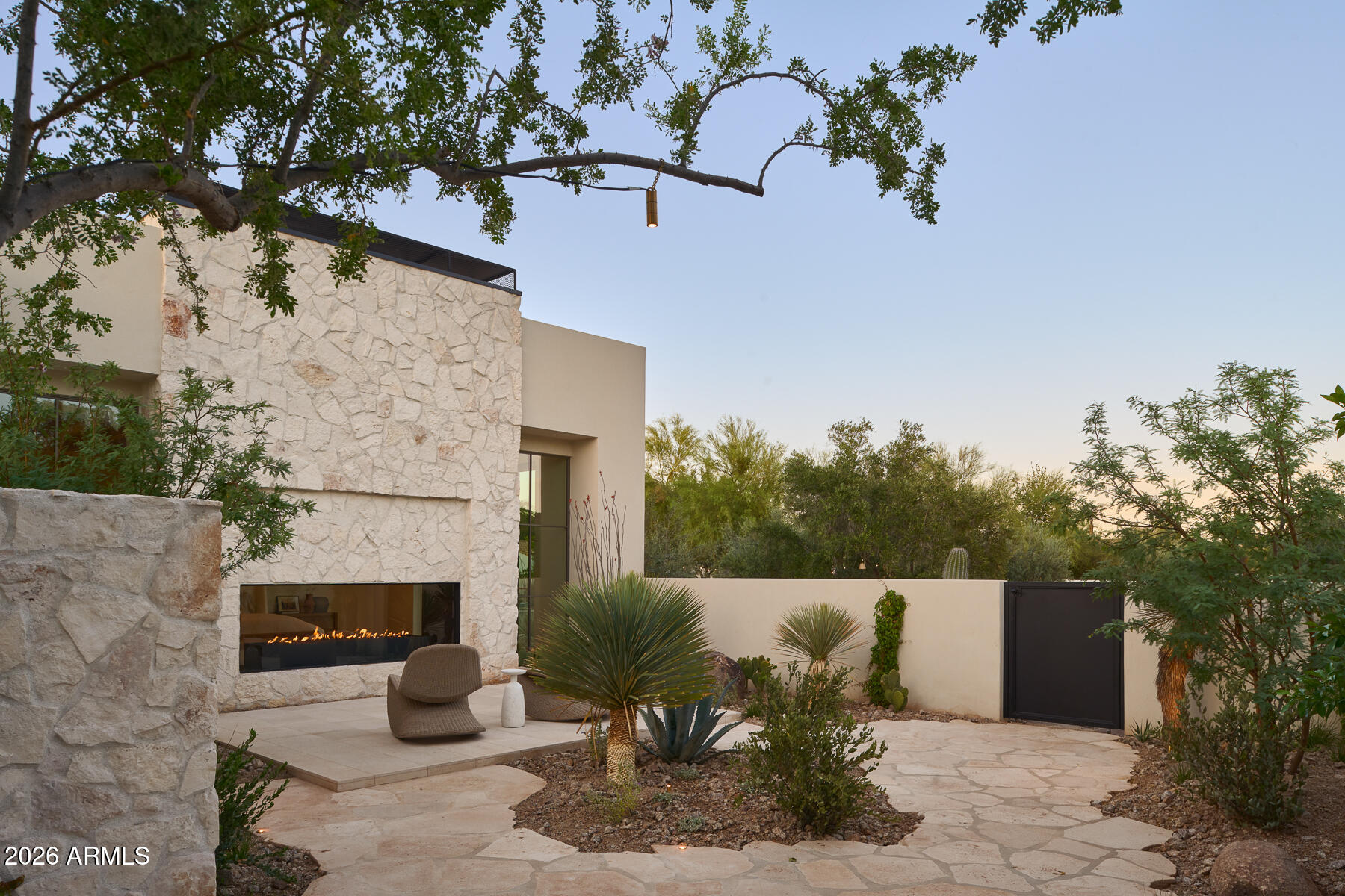 8717 N AVENIDA DEL SOL