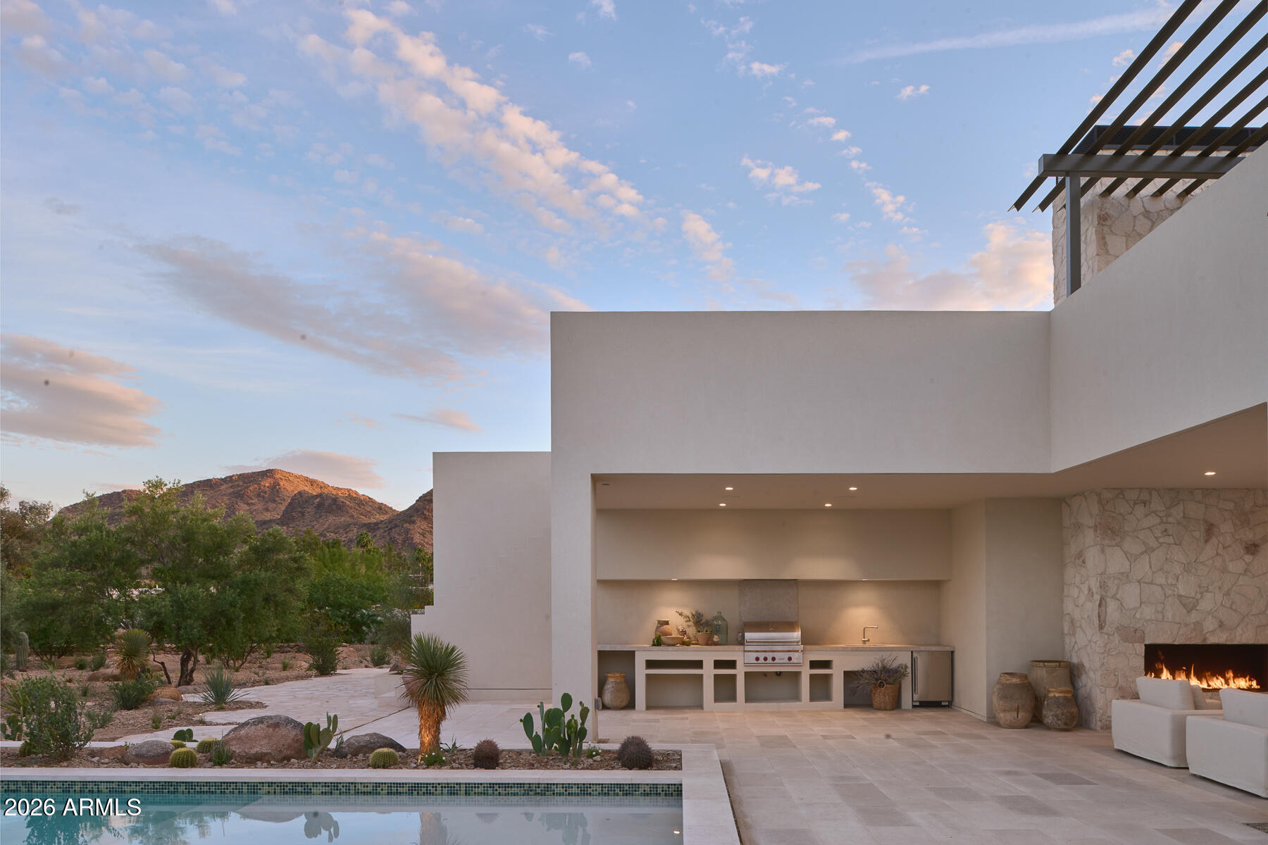 8717 N AVENIDA DEL SOL