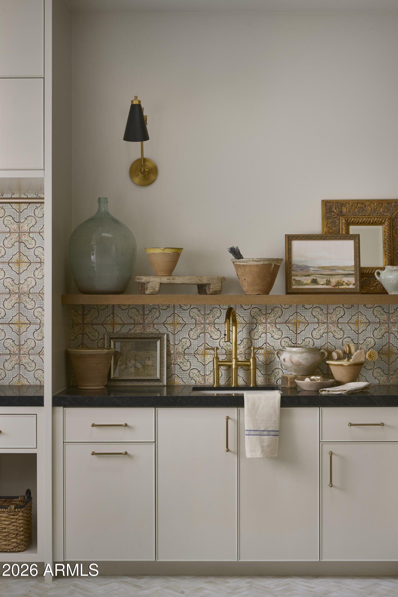 8717 N AVENIDA DEL SOL