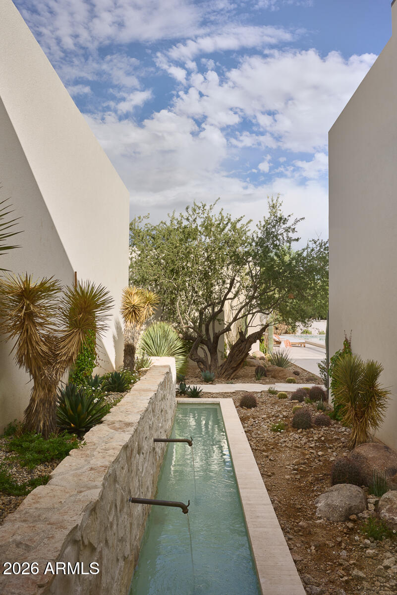 8717 N AVENIDA DEL SOL