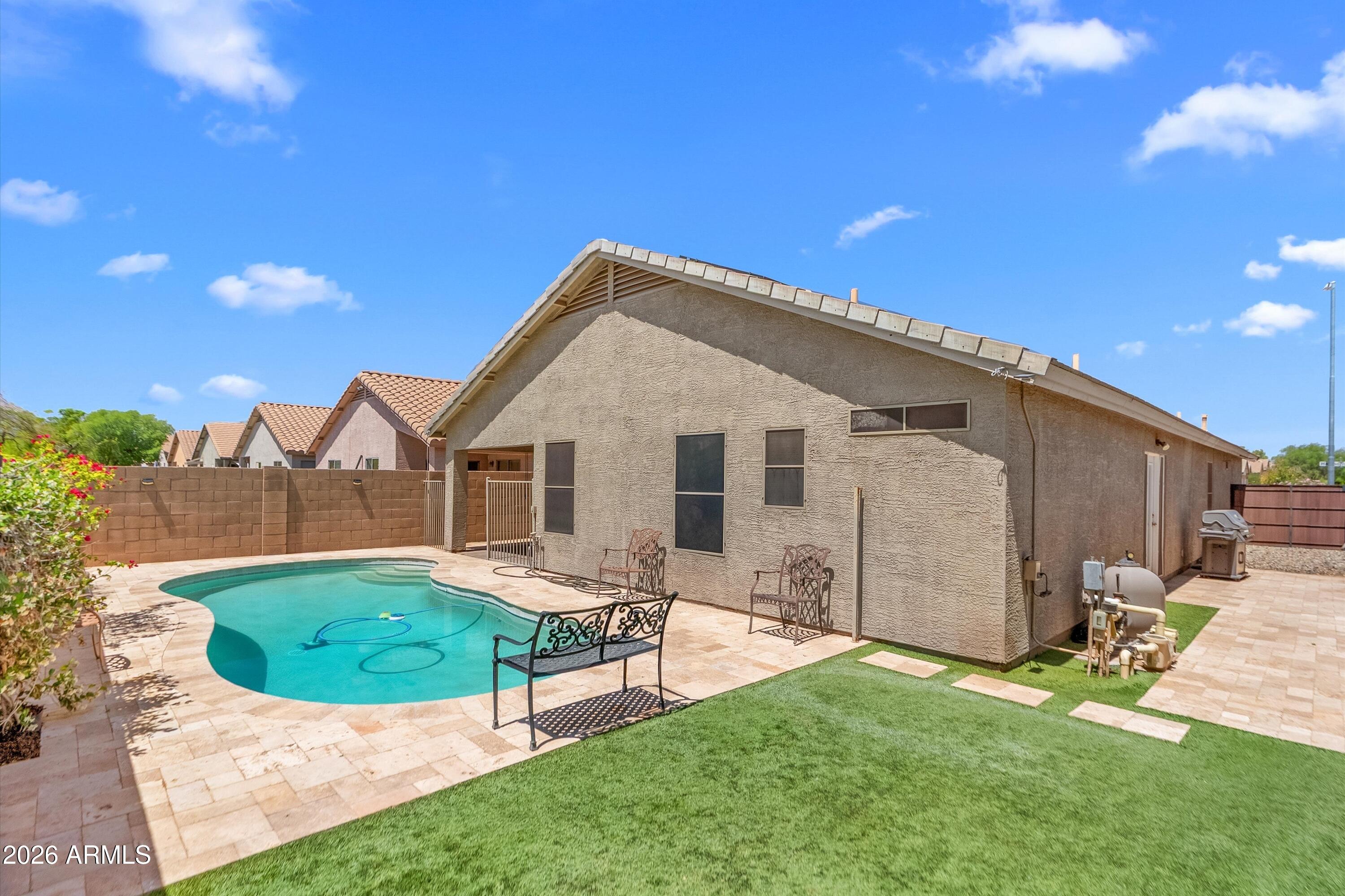 9319 W HARMONY Lane