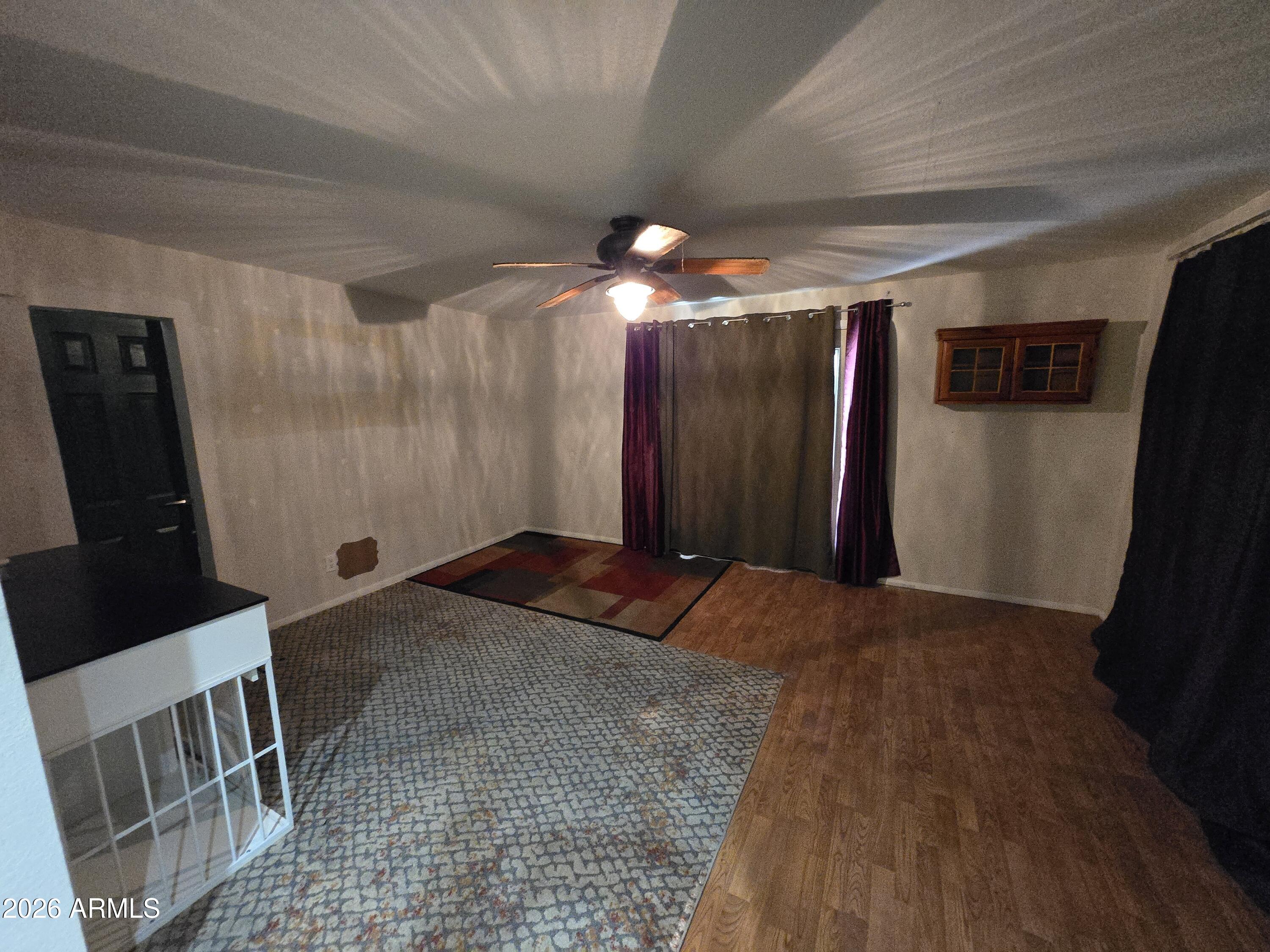 1814 N EDGEWATER Circle