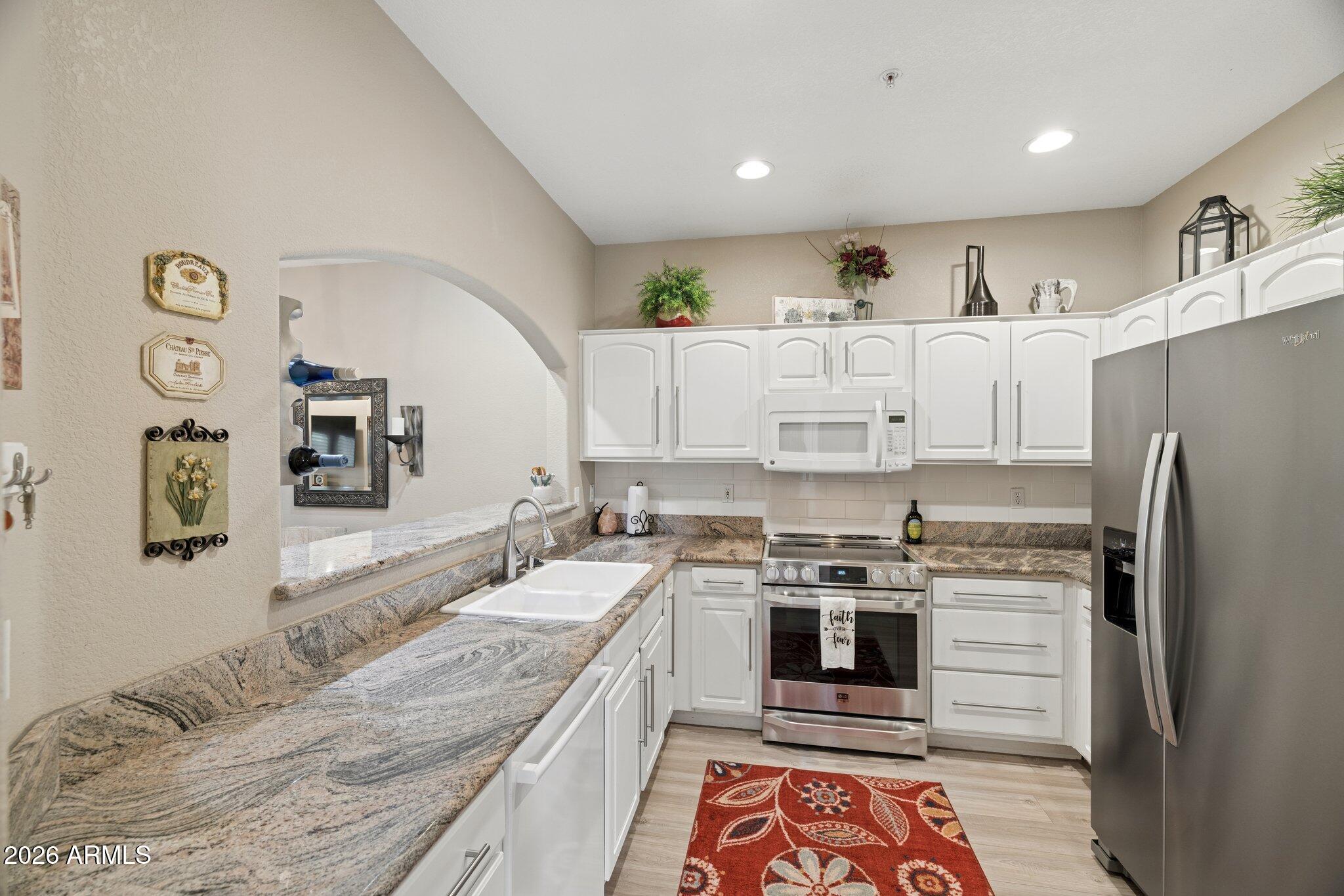 7021 E EARLL Drive 101