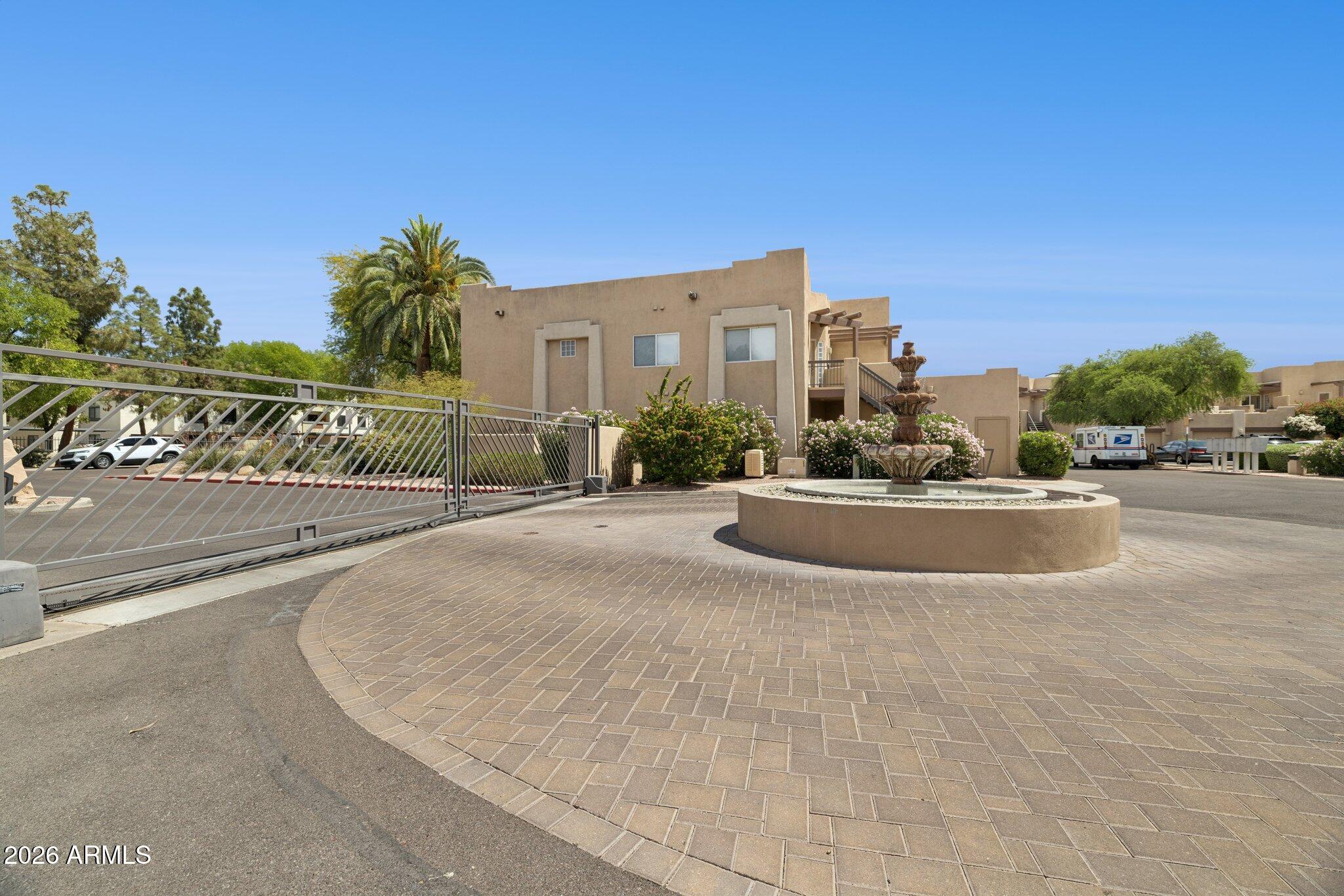 7021 E EARLL Drive 101