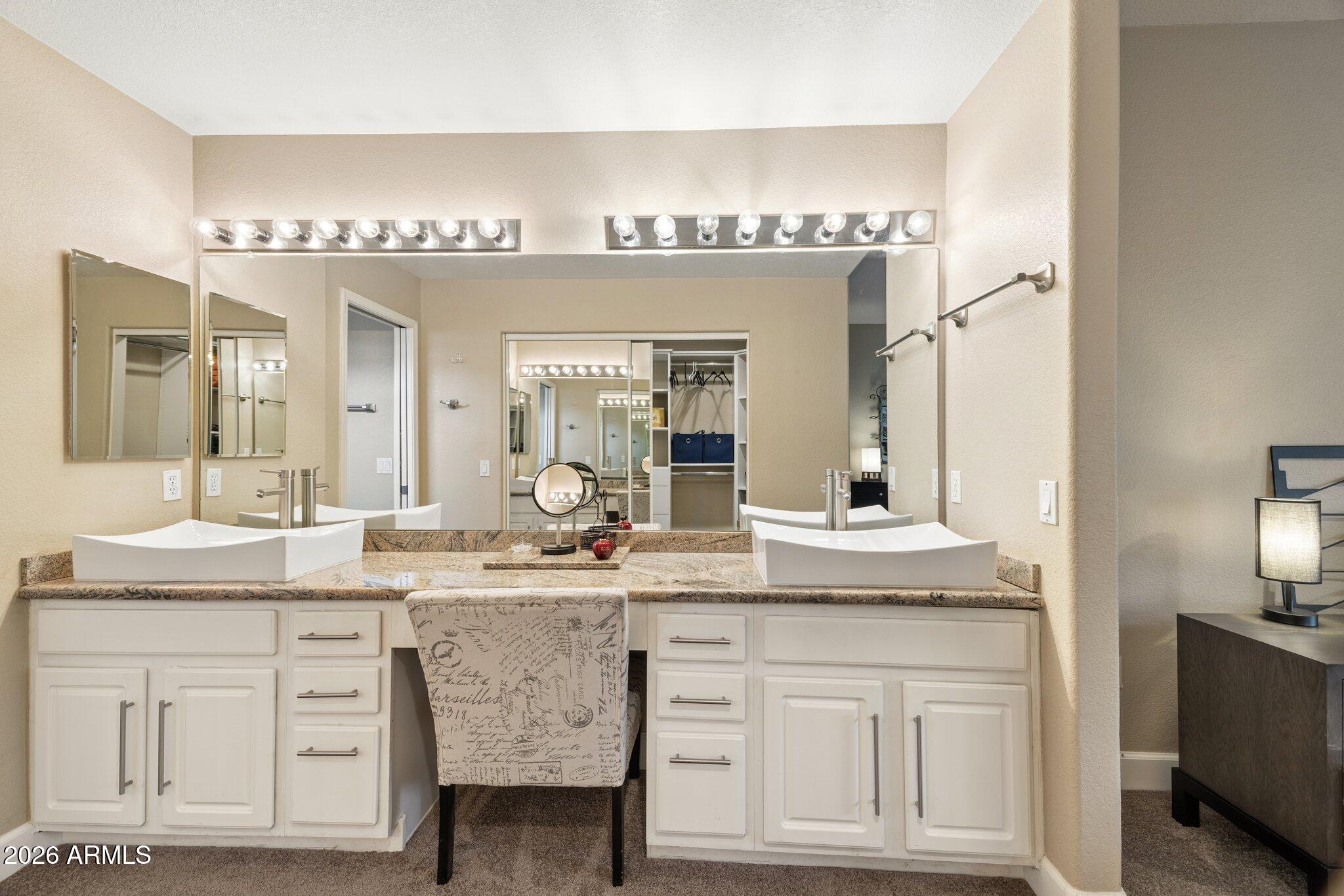 7021 E EARLL Drive 101