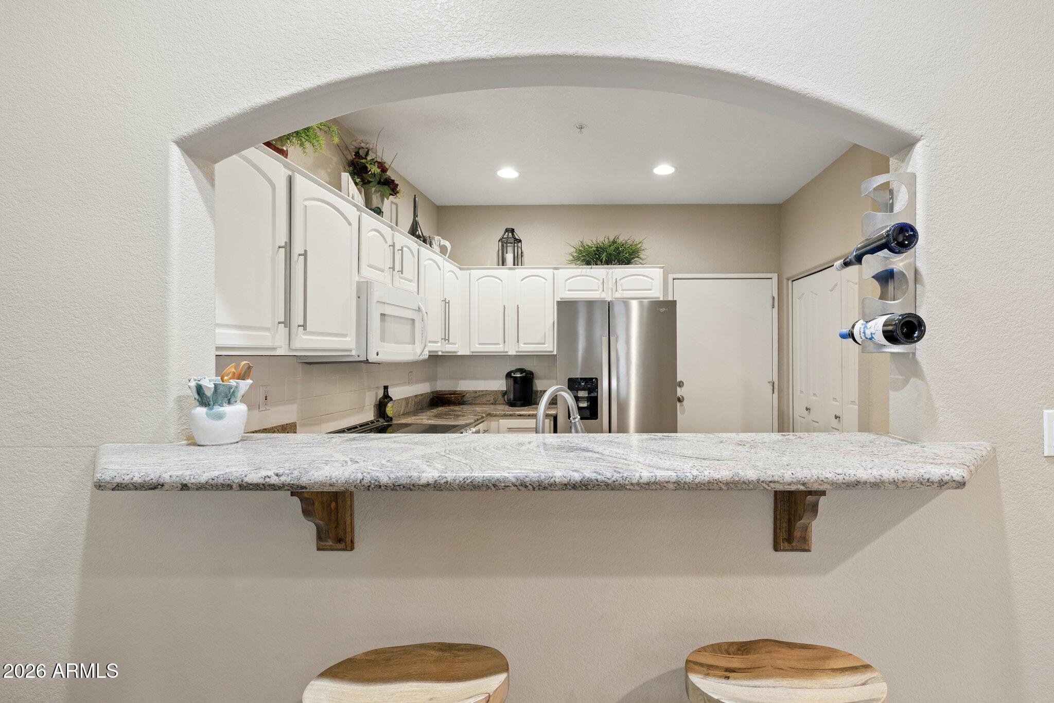 7021 E EARLL Drive 101