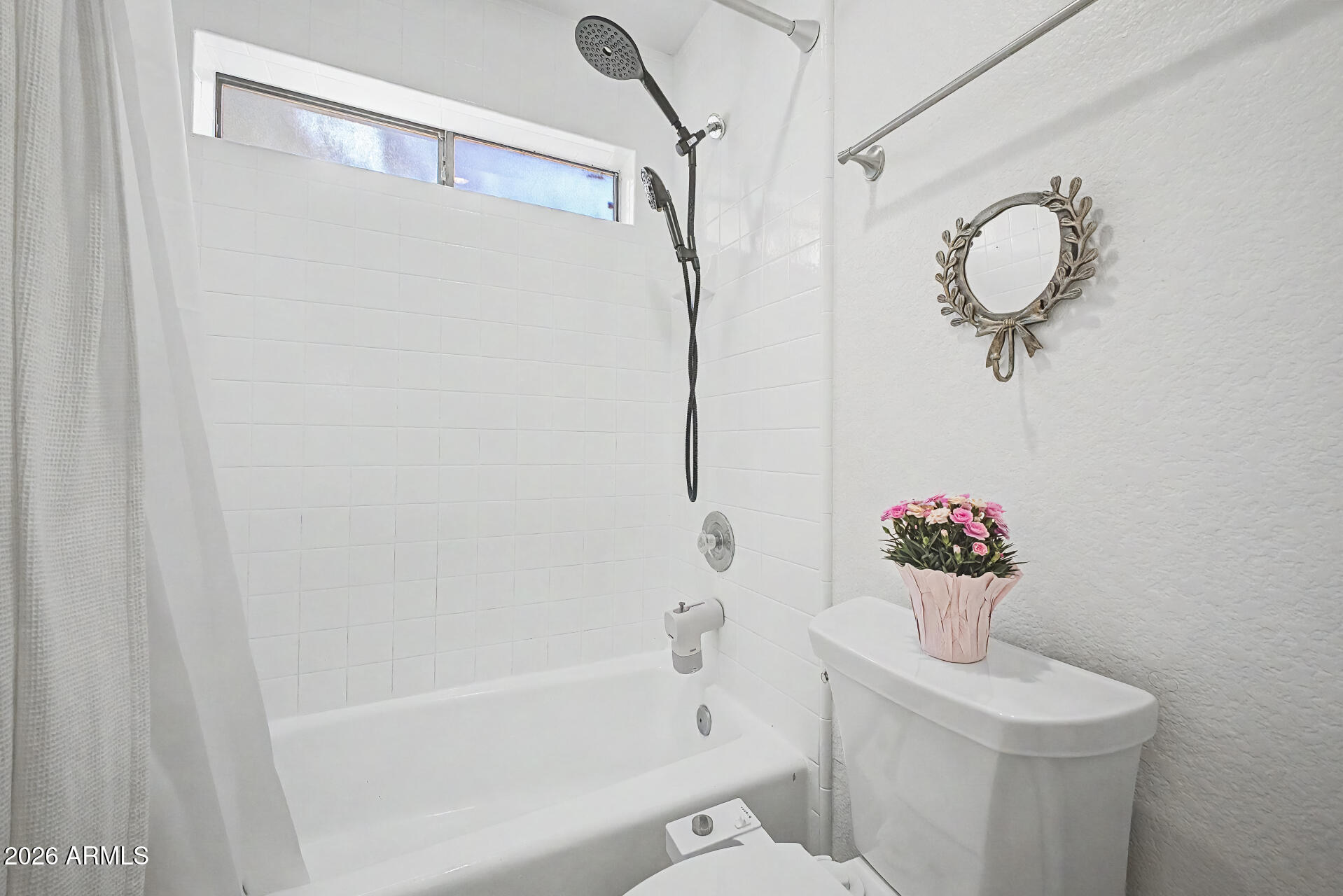 844 E ENCINAS Avenue