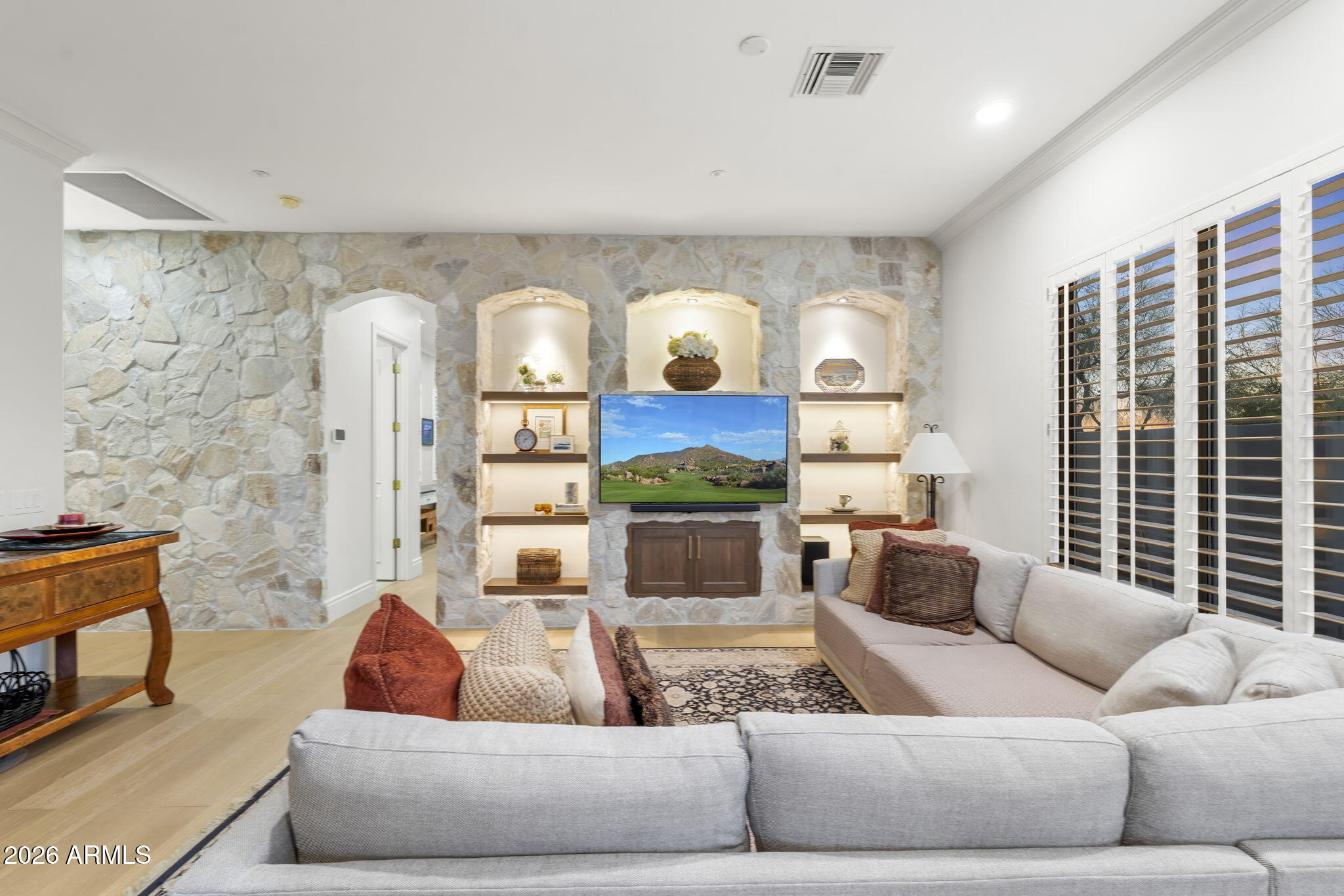 10952 E KORA Lane