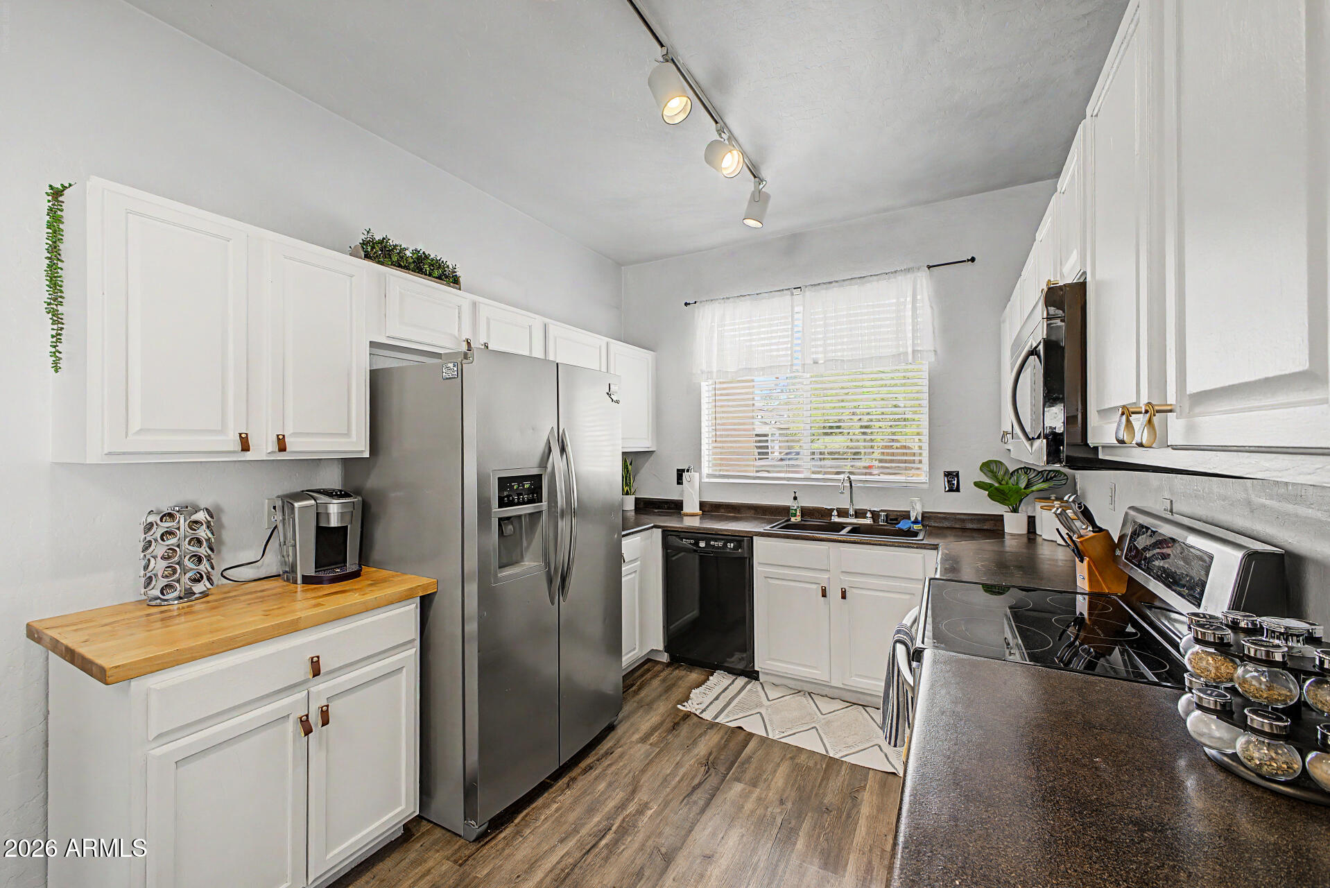 15305 W BANFF Lane