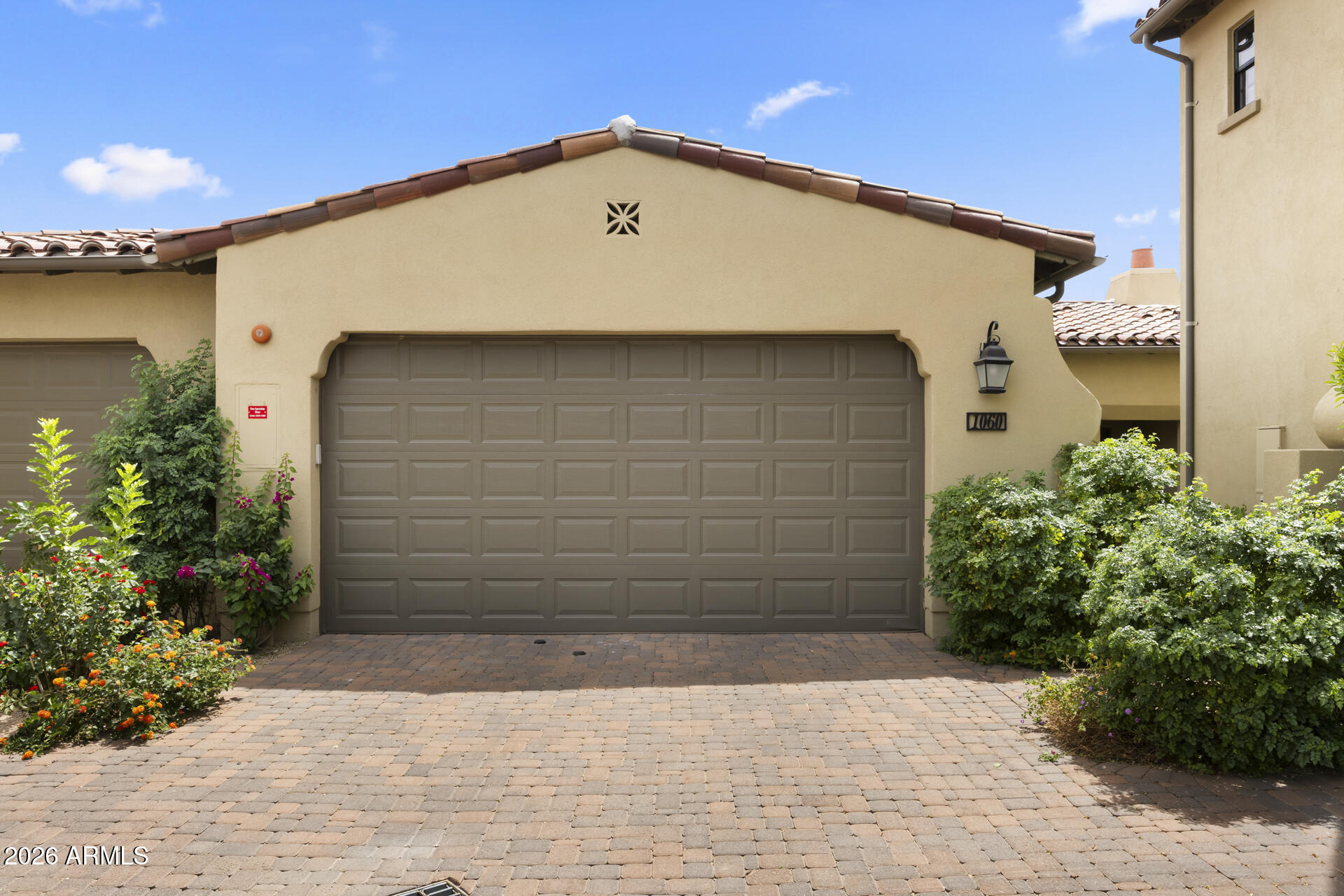 20704 N 90TH Place 1060