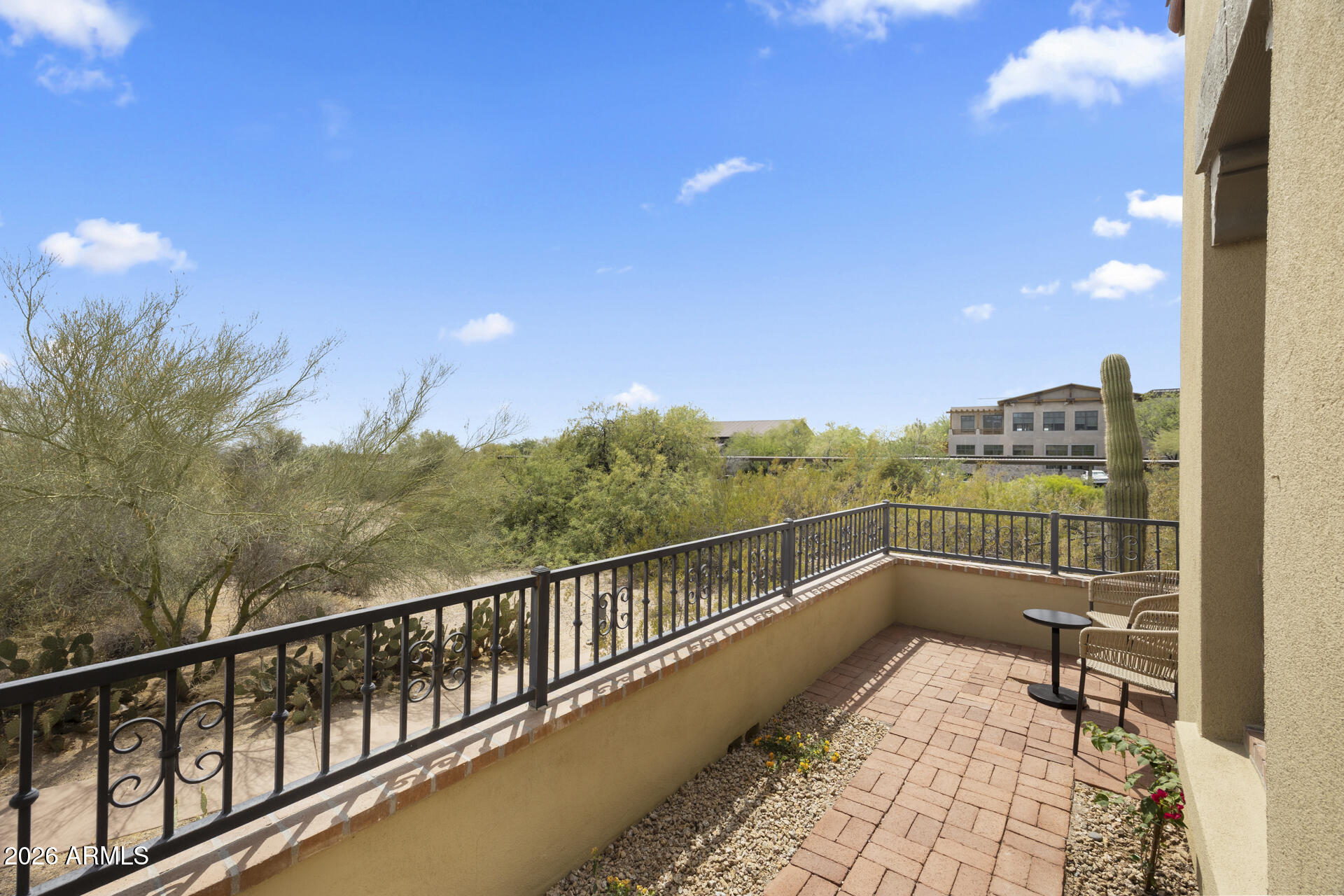 20704 N 90TH Place 1060