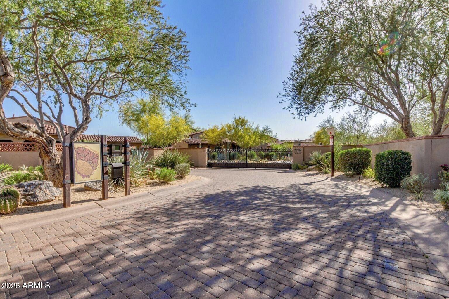 20704 N 90TH Place 1060