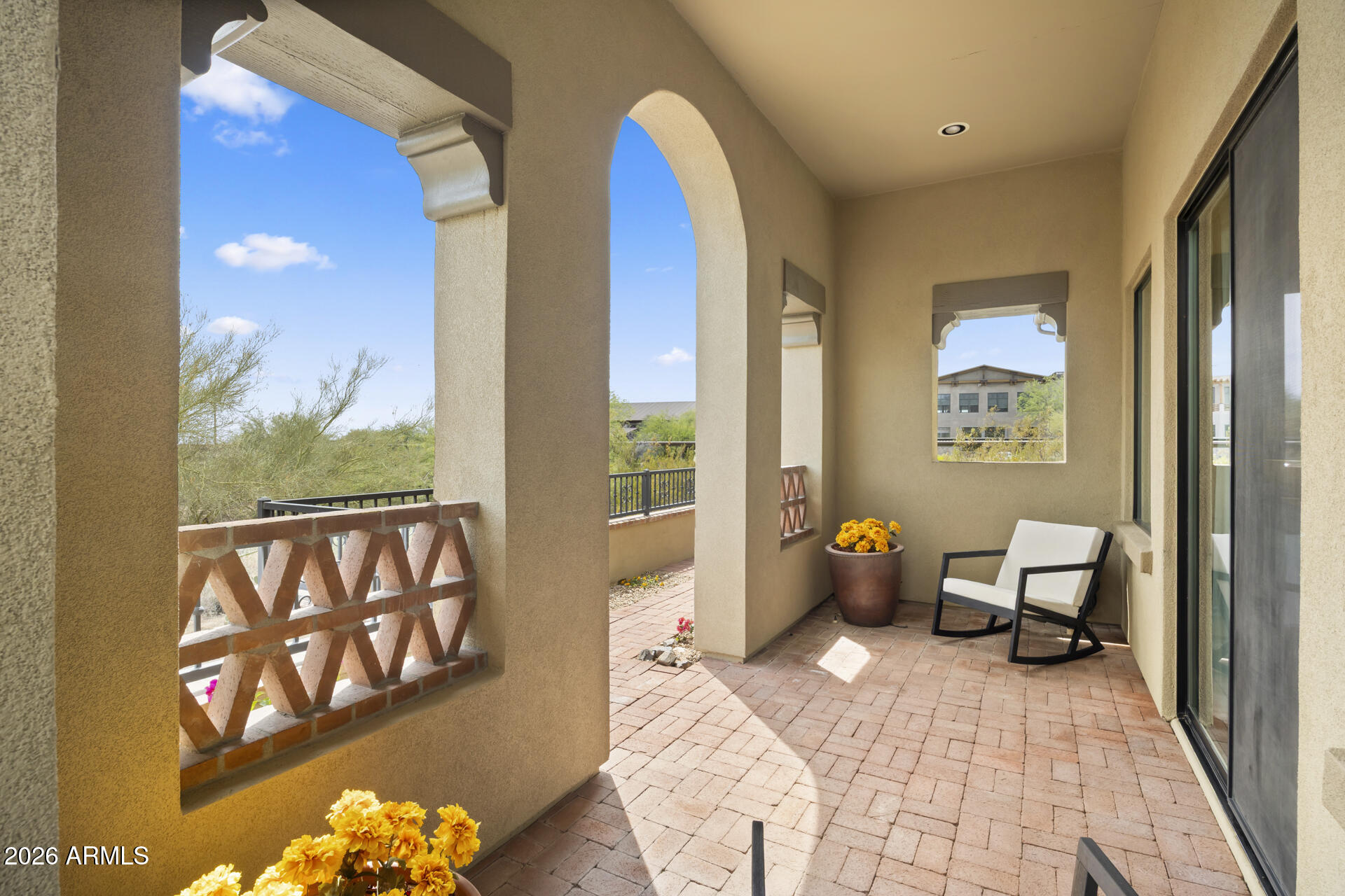 20704 N 90TH Place 1060