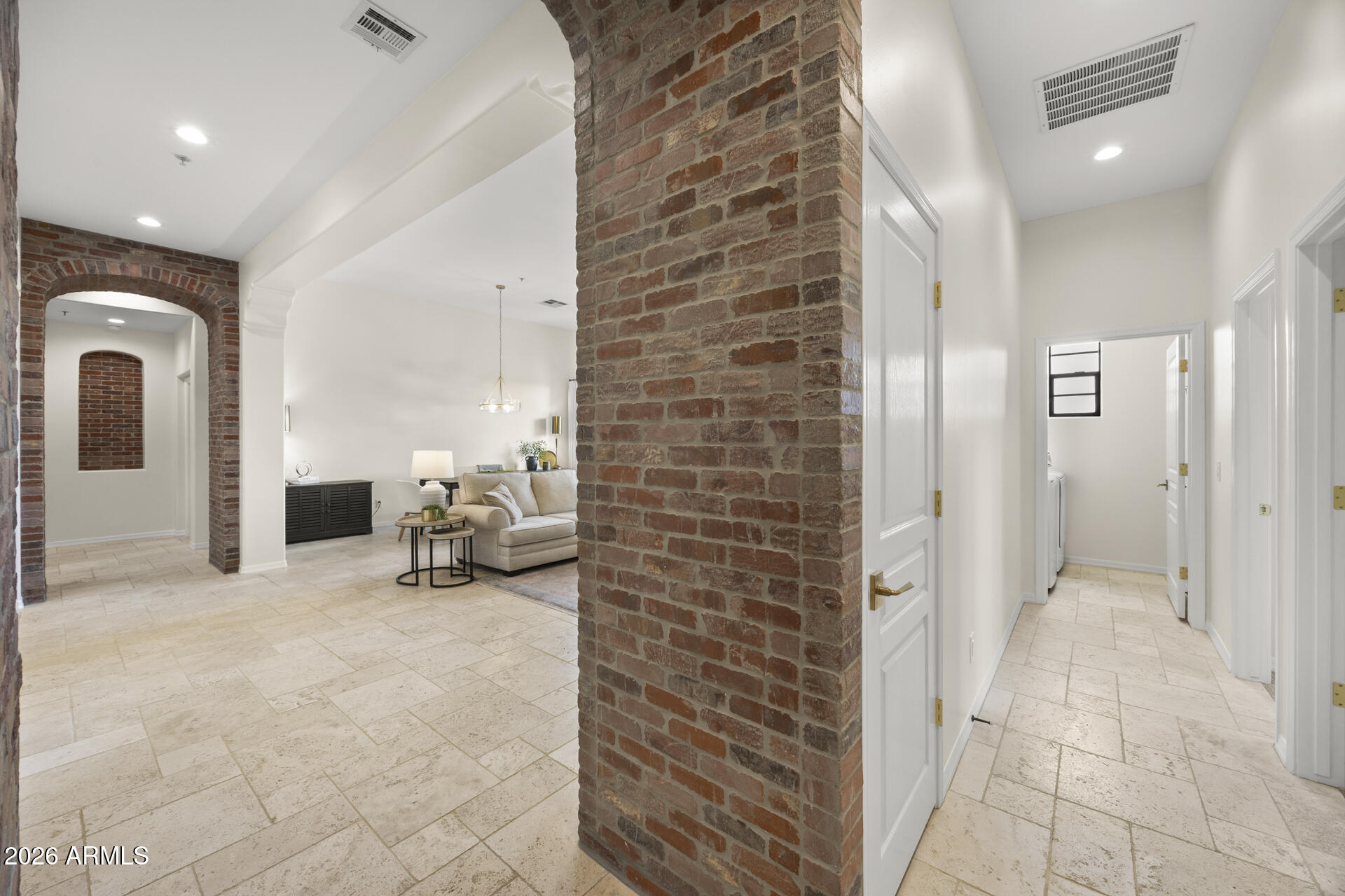 20704 N 90TH Place 1060