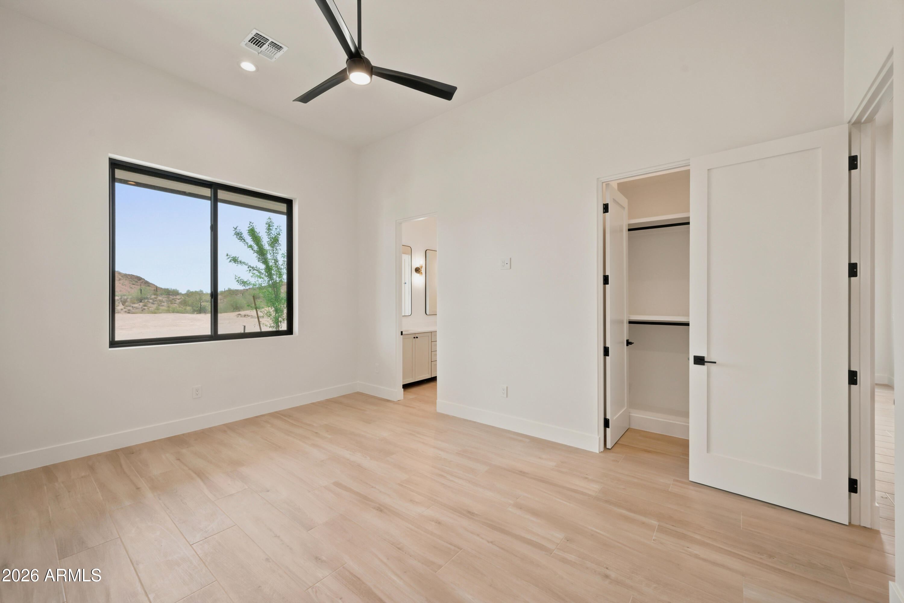 1764 W LUCKY Lane