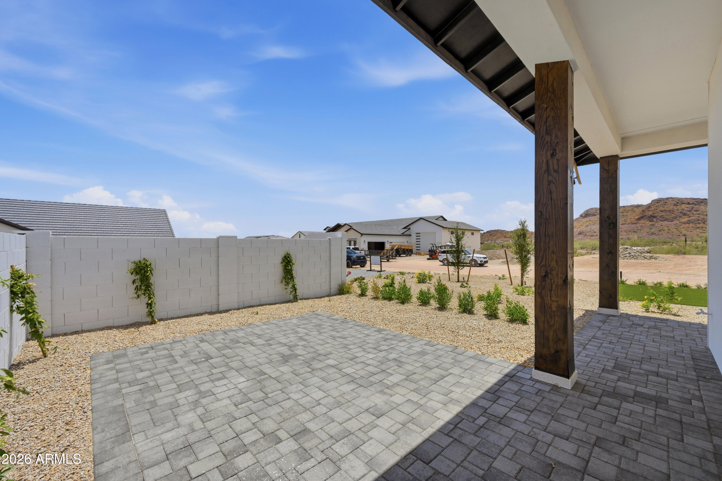 1764 W LUCKY Lane