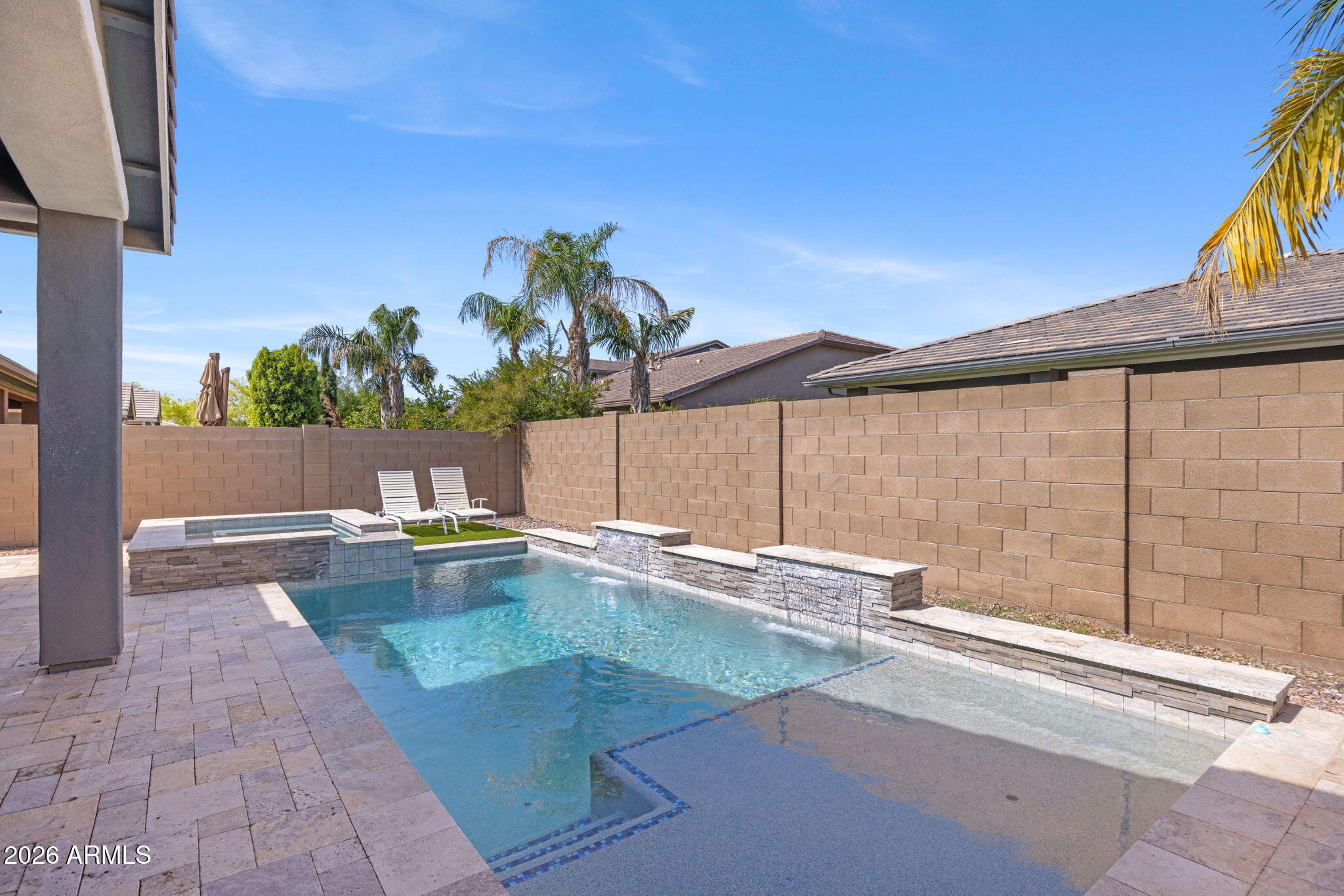 2860 E PINTO Drive