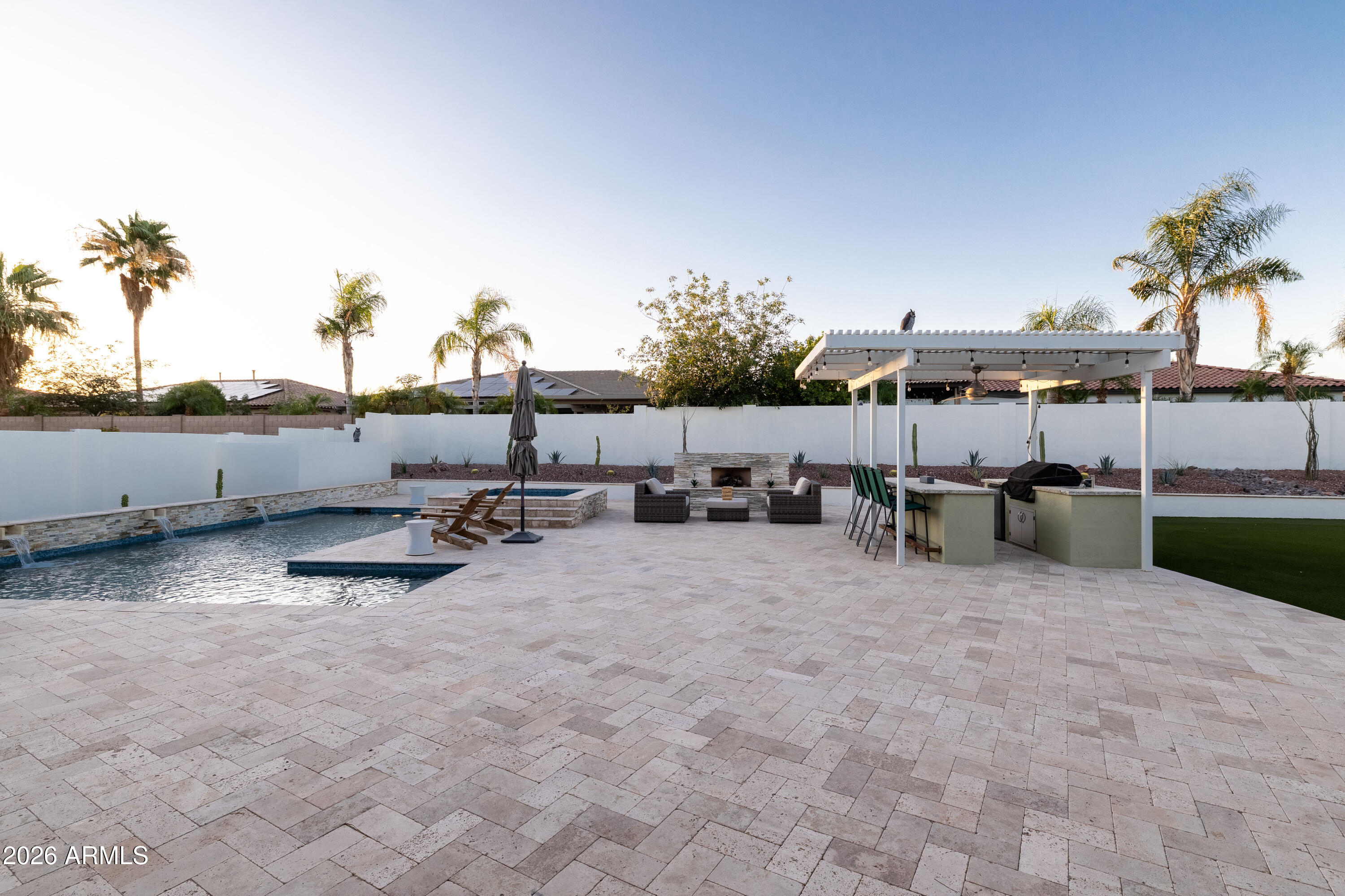 14542 W MOUNTAIN VIEW Drive